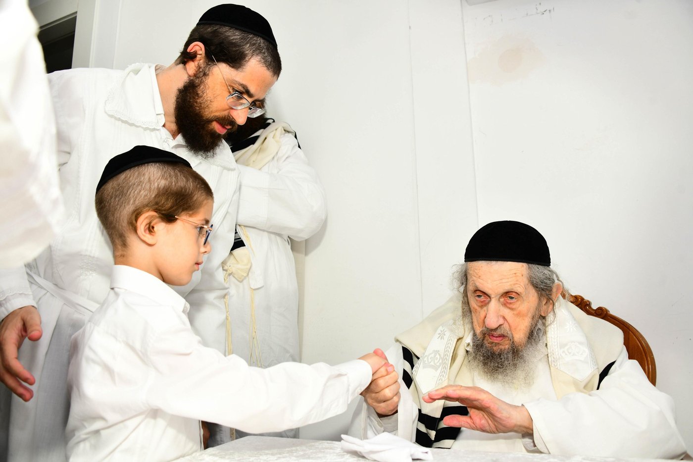 ליל כל נדרי בישיבת סלבודקה | צילום: שוקי לרר