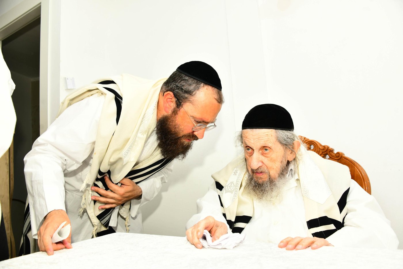 ליל כל נדרי בישיבת סלבודקה | צילום: שוקי לרר