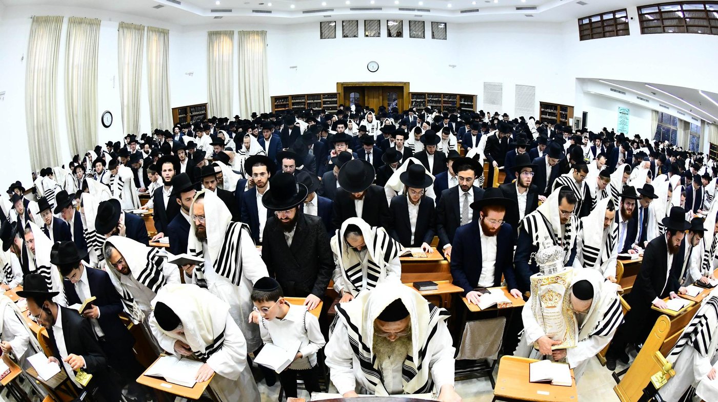 ליל כל נדרי בישיבת סלבודקה | צילום: שוקי לרר