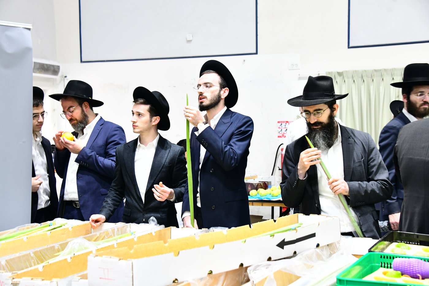 הכנות לחג הסוכות בבני ברק