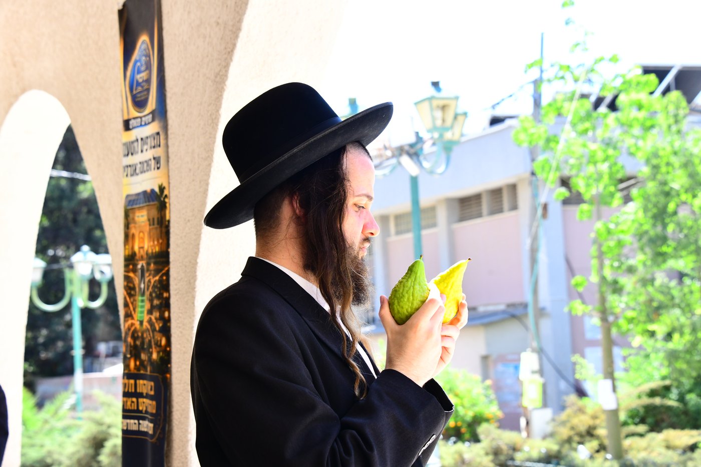 הכנות לחג הסוכות בבני ברק