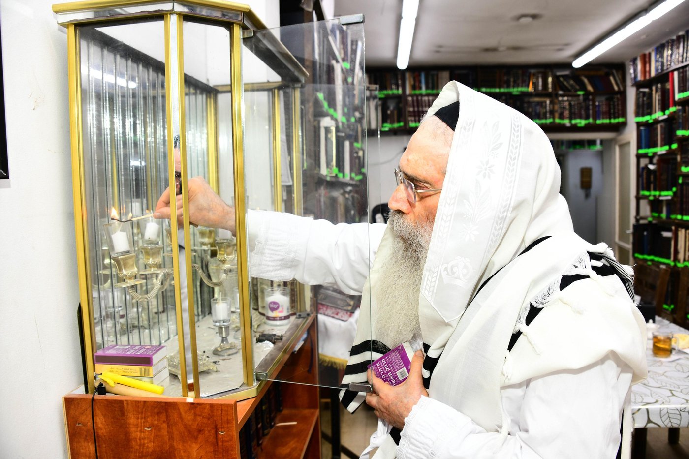 ערב יום הכיפורים אצל הגאון רבי שרגא שטיינמן שליט"א | צילום: שוקי לרר