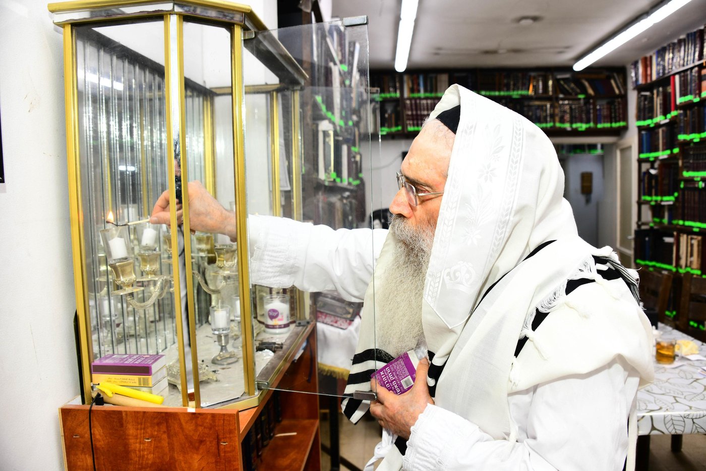 ערב יום הכיפורים אצל הגאון רבי שרגא שטיינמן שליט"א | צילום: שוקי לרר