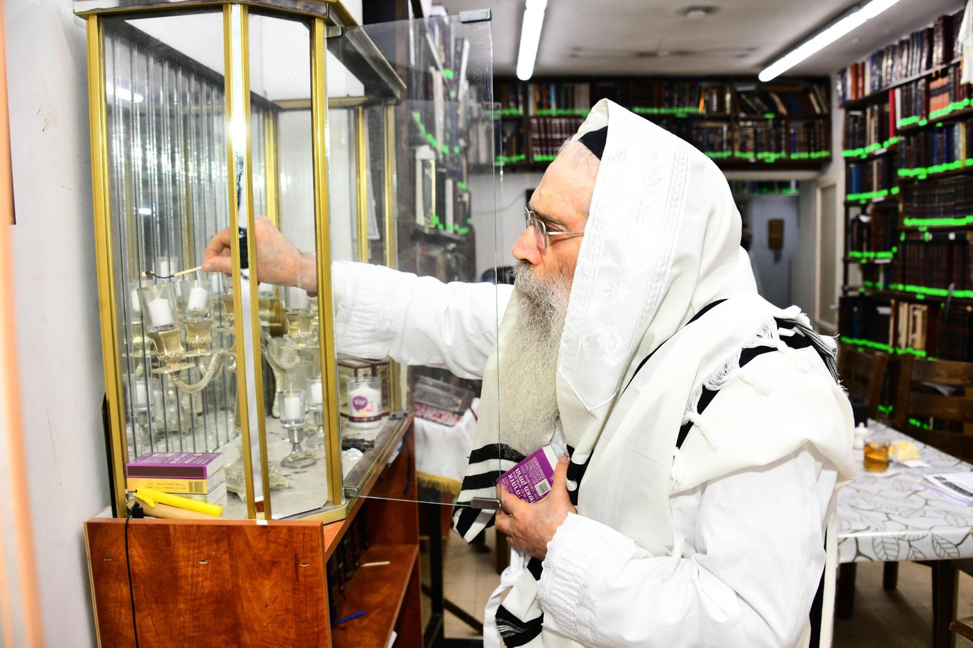 ערב יום הכיפורים אצל הגאון רבי שרגא שטיינמן שליט"א | צילום: שוקי לרר