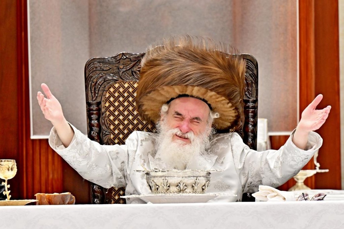 ערב ומוצאי יום הכיפורים בחצר הקודש ויז'ניץ