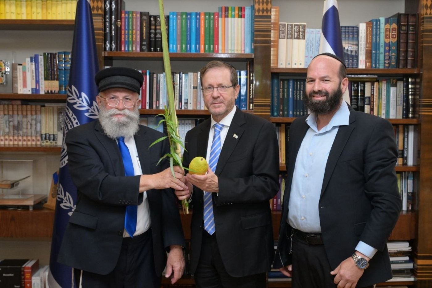 שריפה בירושלים: דירת היועץ החרדי נפגעה | 'זיידל'ע' עם כל הנייעס