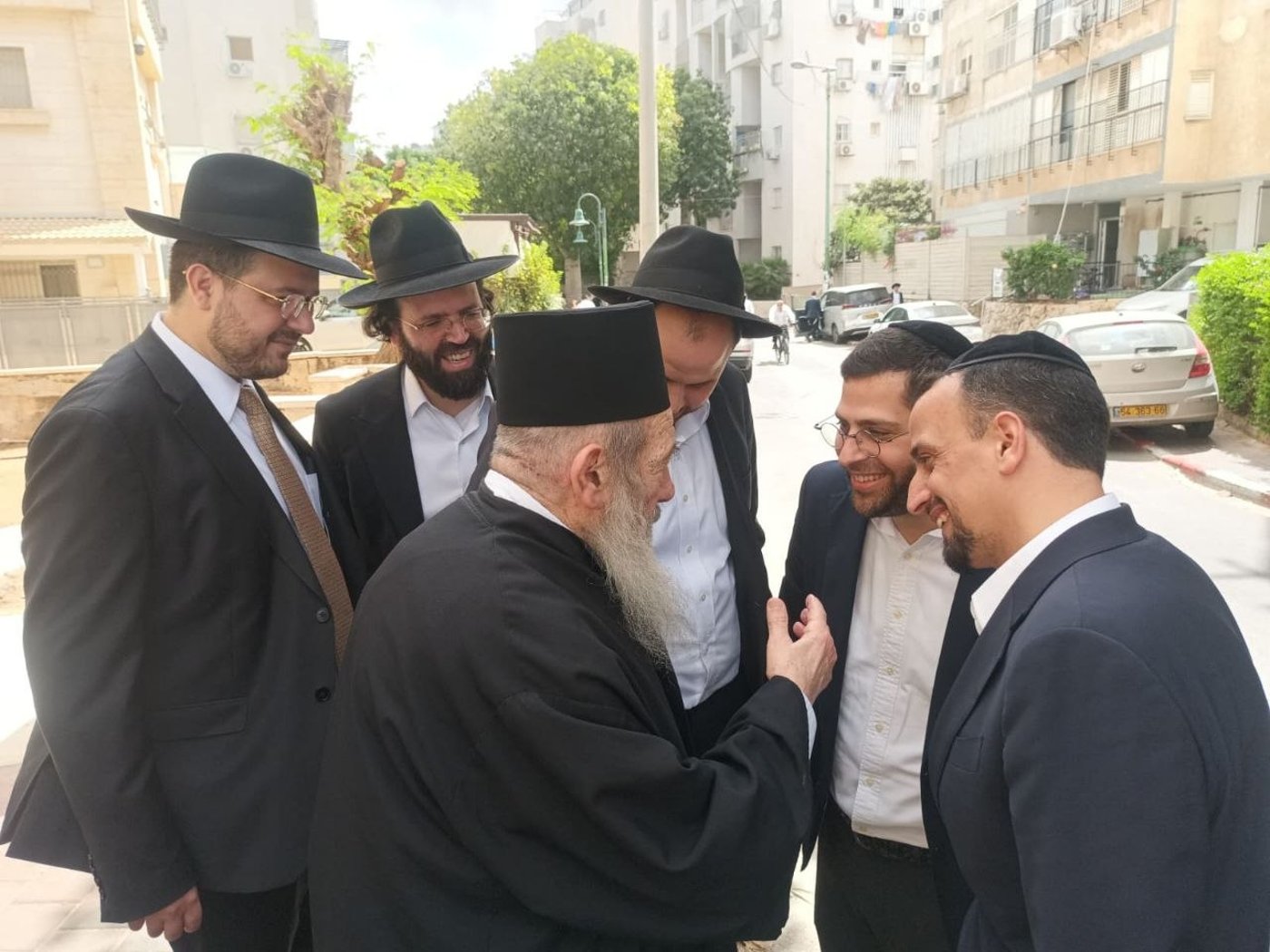 שריפה בירושלים: דירת היועץ החרדי נפגעה | 'זיידל'ע' עם כל הנייעס
