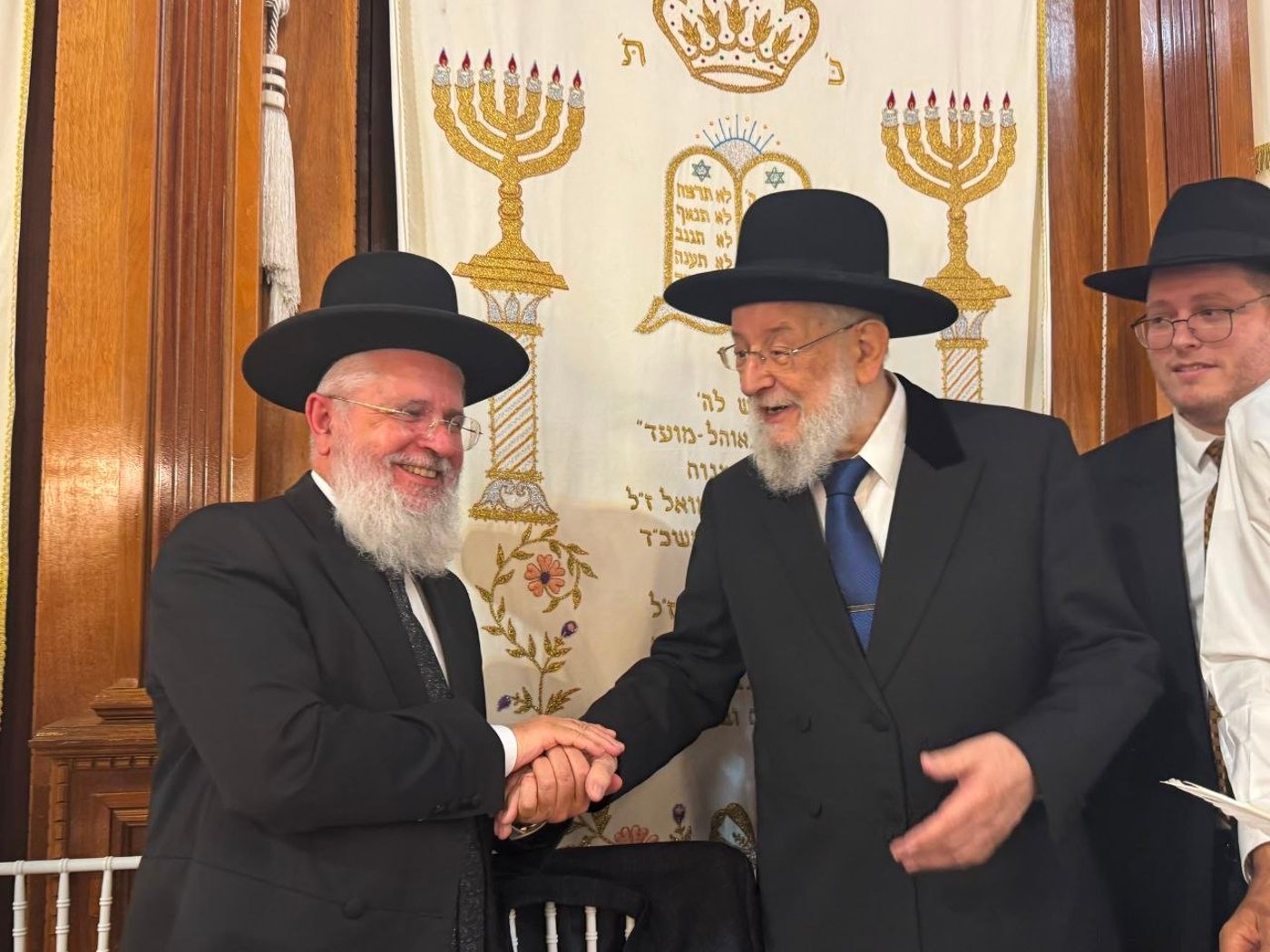שריפה בירושלים: דירת היועץ החרדי נפגעה | 'זיידל'ע' עם כל הנייעס
