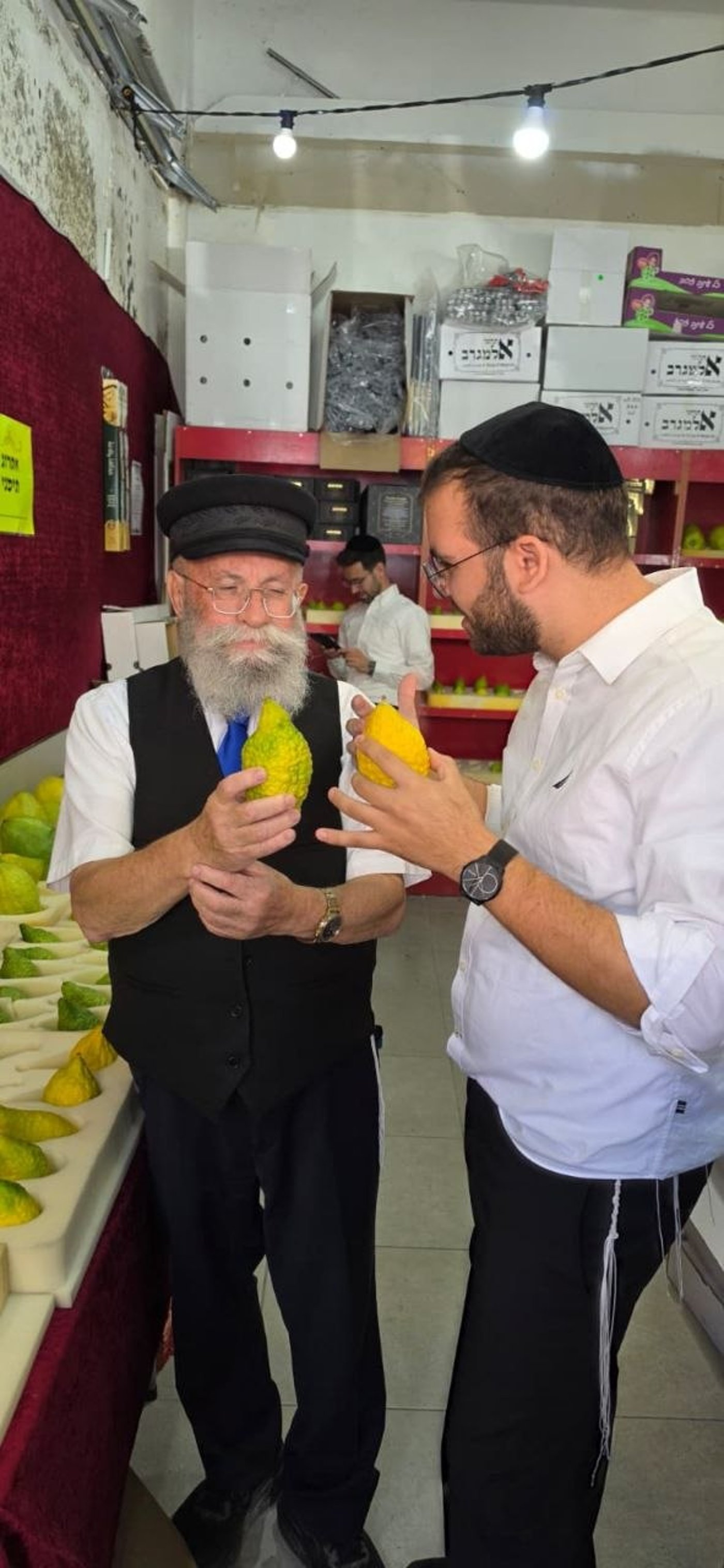 שריפה בירושלים: דירת היועץ החרדי נפגעה | 'זיידל'ע' עם כל הנייעס