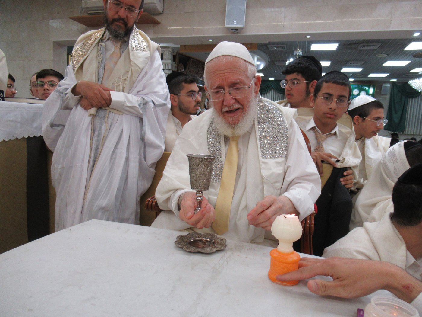 מוצאי יום הכיפורים בישיבת כסא רחמים | צילום: מושיק ובני כ.