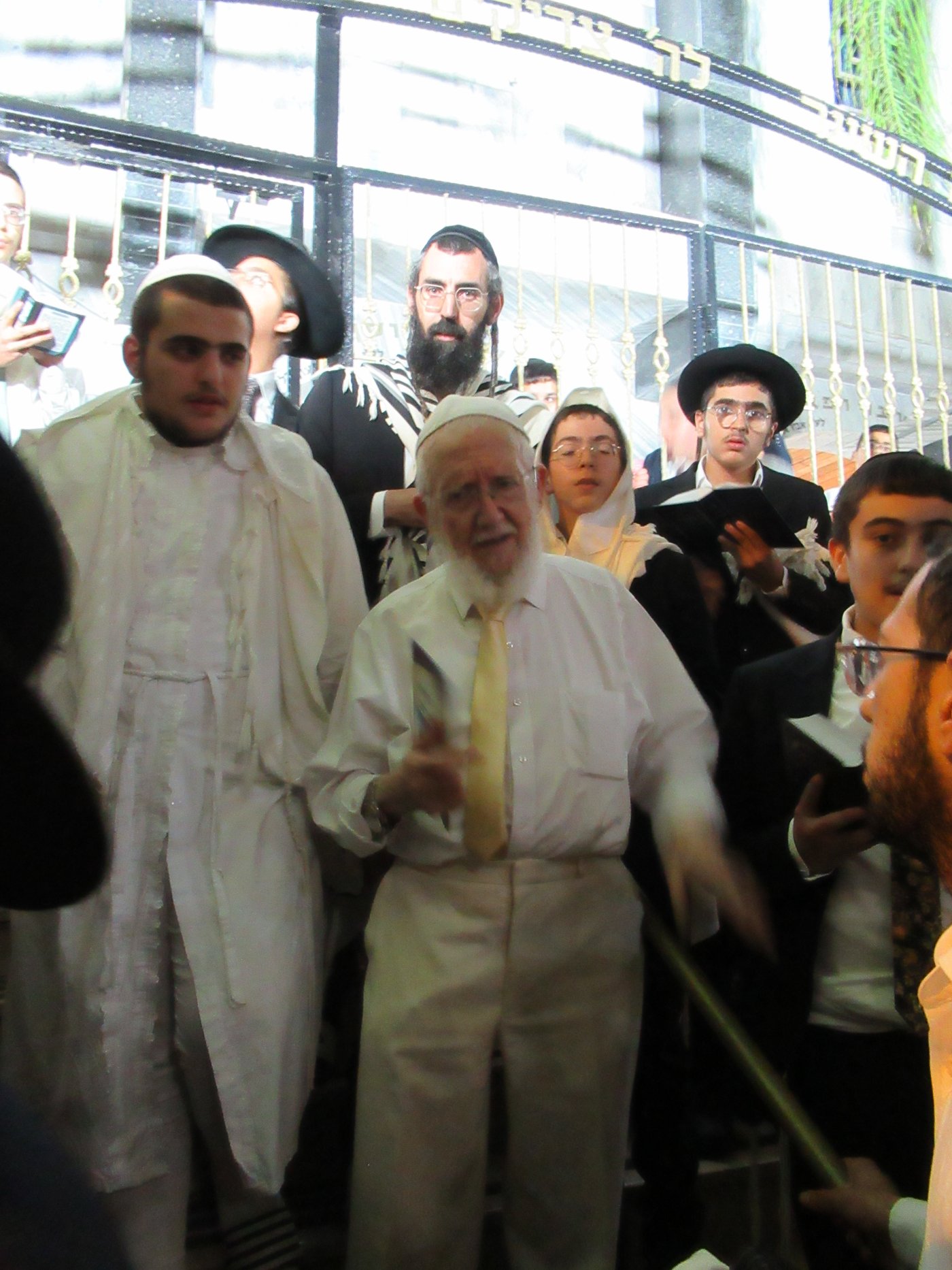 מוצאי יום הכיפורים בישיבת כסא רחמים | צילום: מושיק ובני כ.