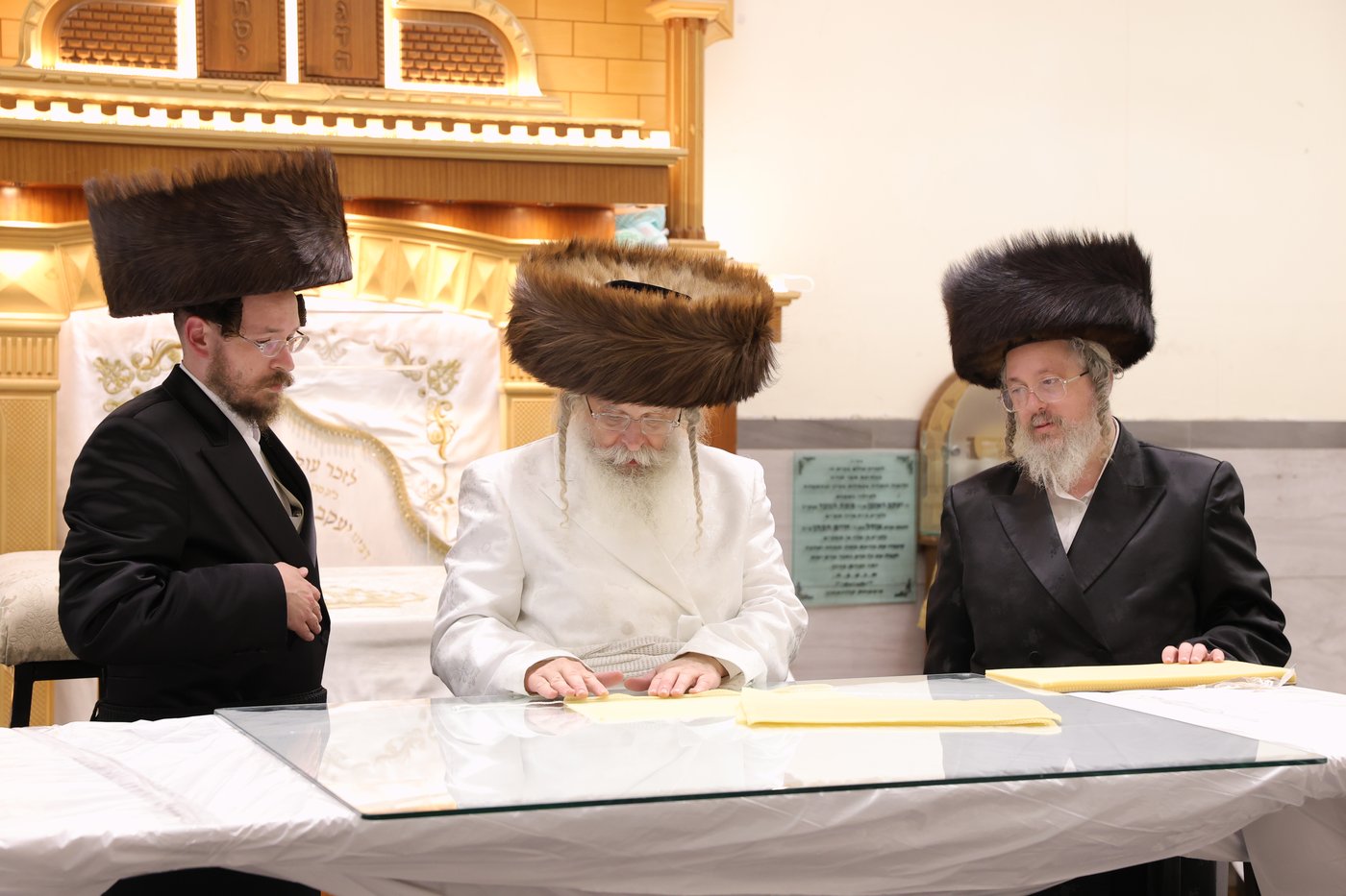 ערב ומוצאי יום הכיפורים בחצר נדבורנה ירושלים • צילום: שימי פ.