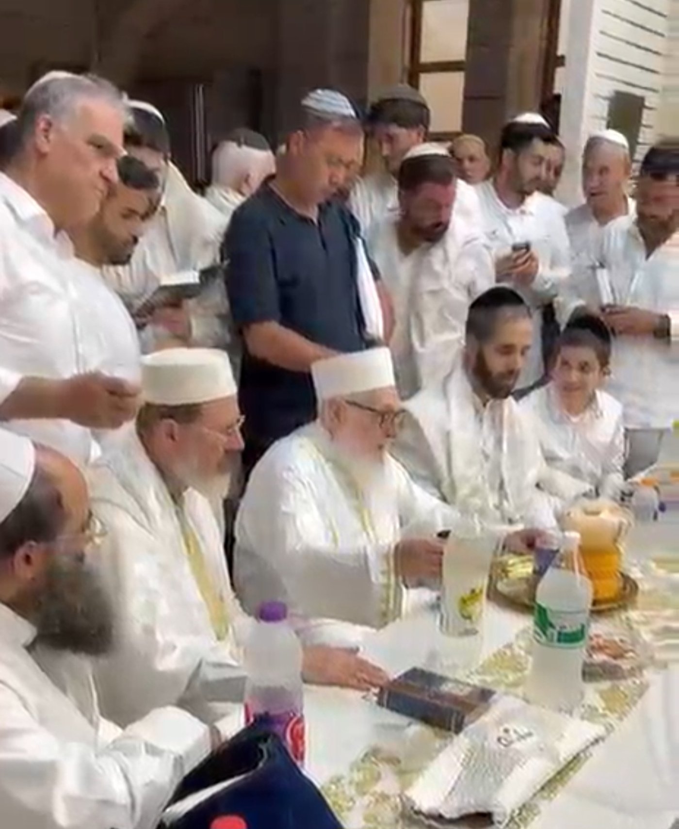 יום הכיפורים אצל הגאון רבי חיים שמעון פינטו שליט"א