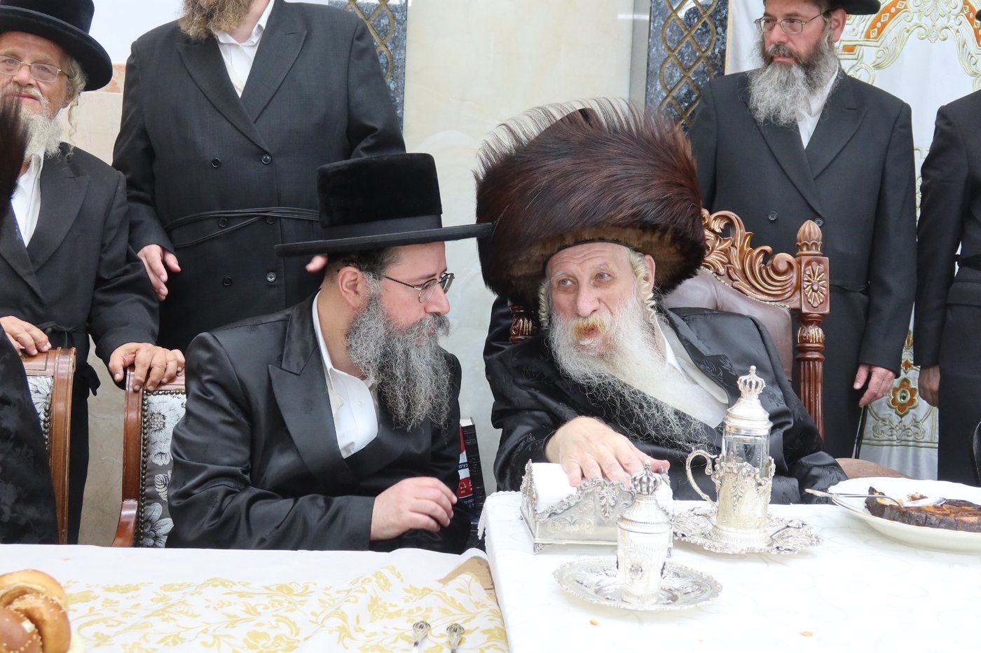 שמחת בר המצווה בטשארנאביל - קרעטשניף קריית גת | צילום: א. שטול, מהנעשה והנשמע