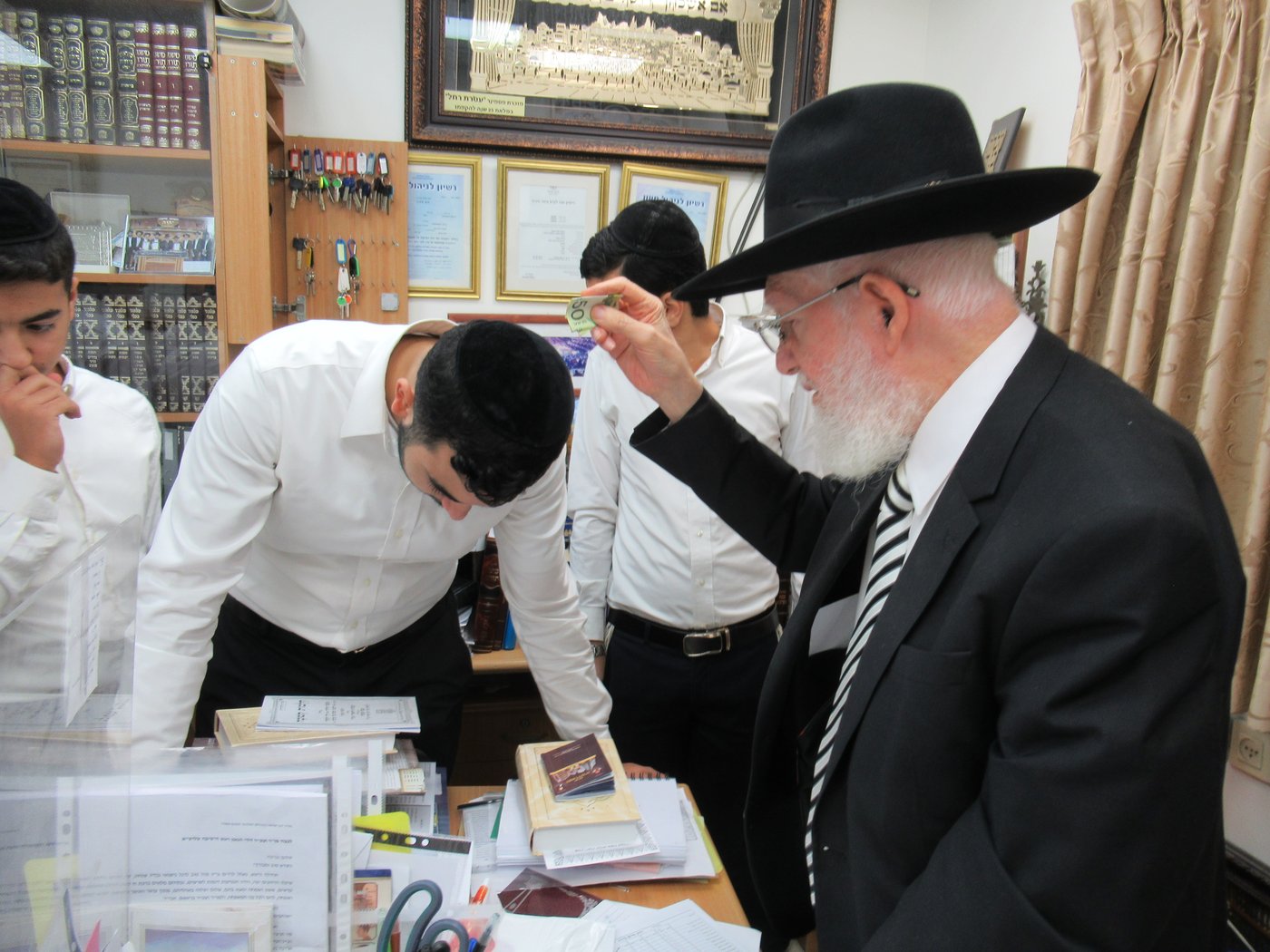 ערב יום הכיפורים בישיבת כסא רחמים | צילום: מושיק ובני כ.
