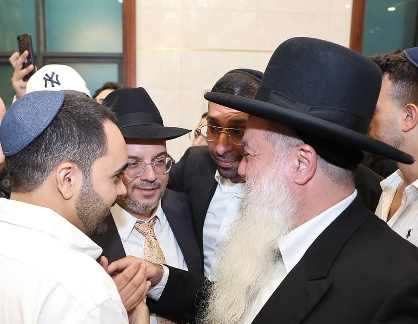 שריפה בירושלים: דירת היועץ החרדי נפגעה | 'זיידל'ע' עם כל הנייעס