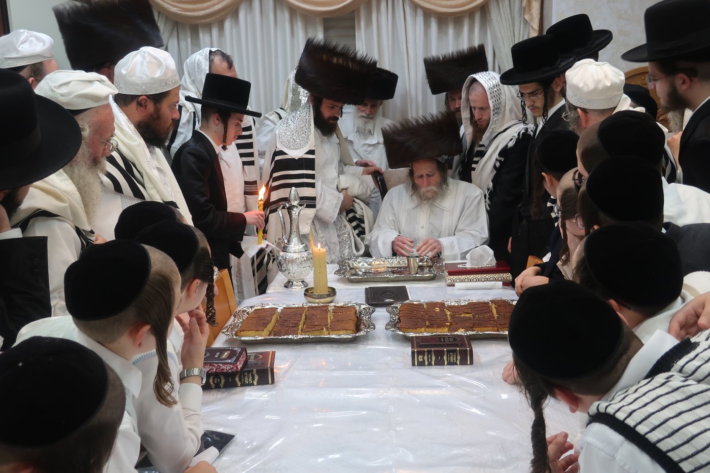 ערב ומוצאי יום כיפור בחצר הקודש ערלוי | צילום: באדיבות המצלם