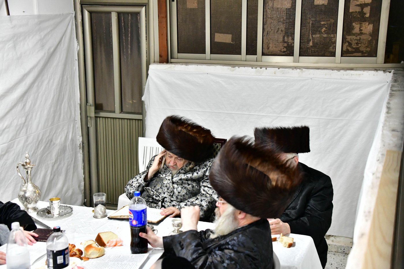 האדמו"ר מטעמשוואר שליט"א בטיש חול המועד סוכות