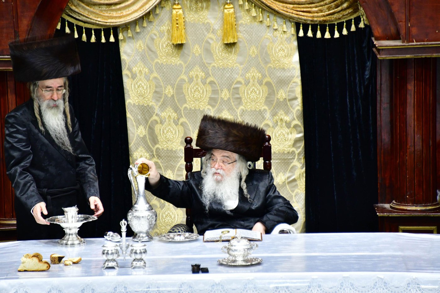 האדמו"ר מדארג שליט"א בטיש חול המועד סוכות