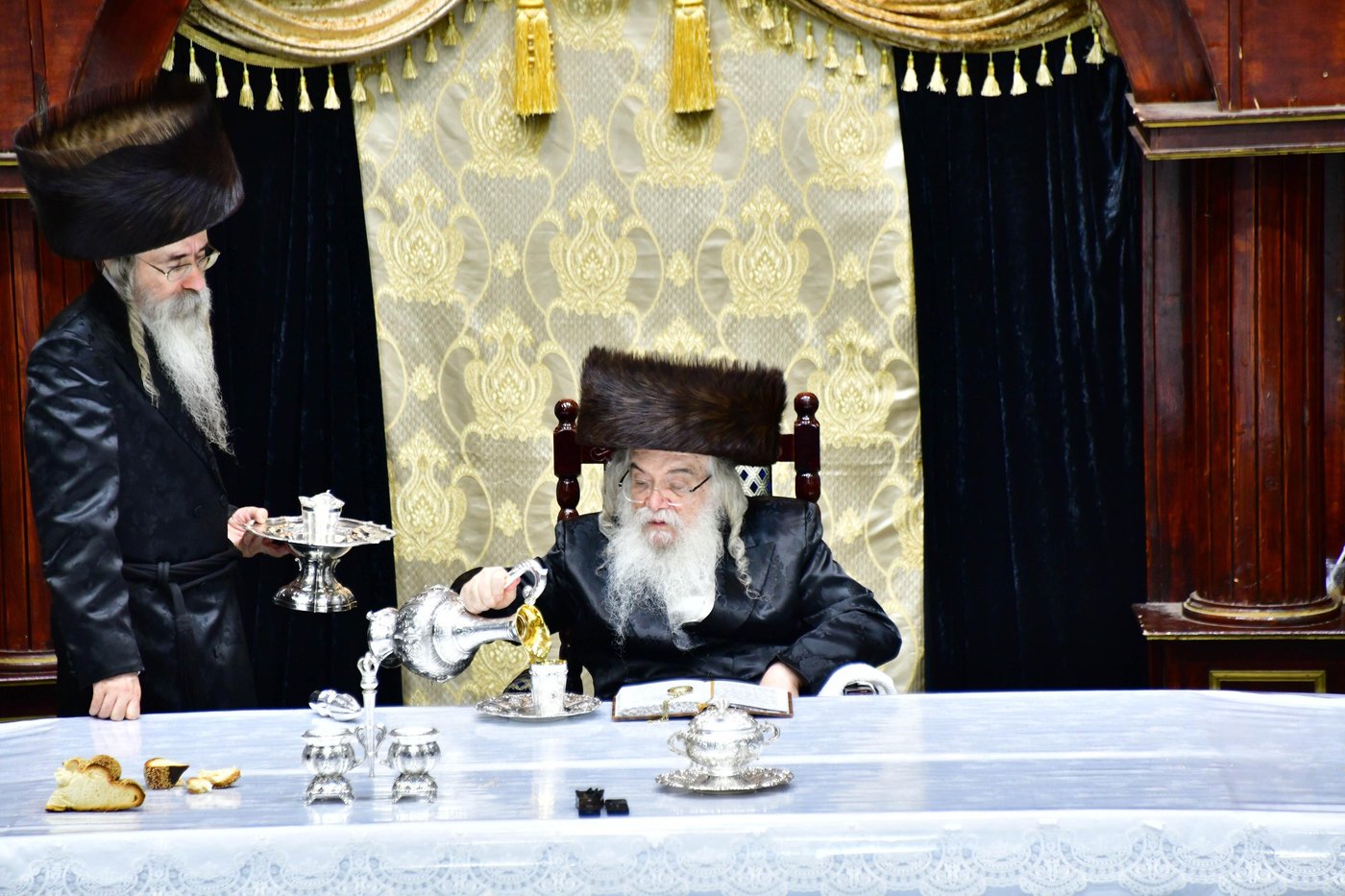 האדמו"ר מדארג שליט"א בטיש חול המועד סוכות