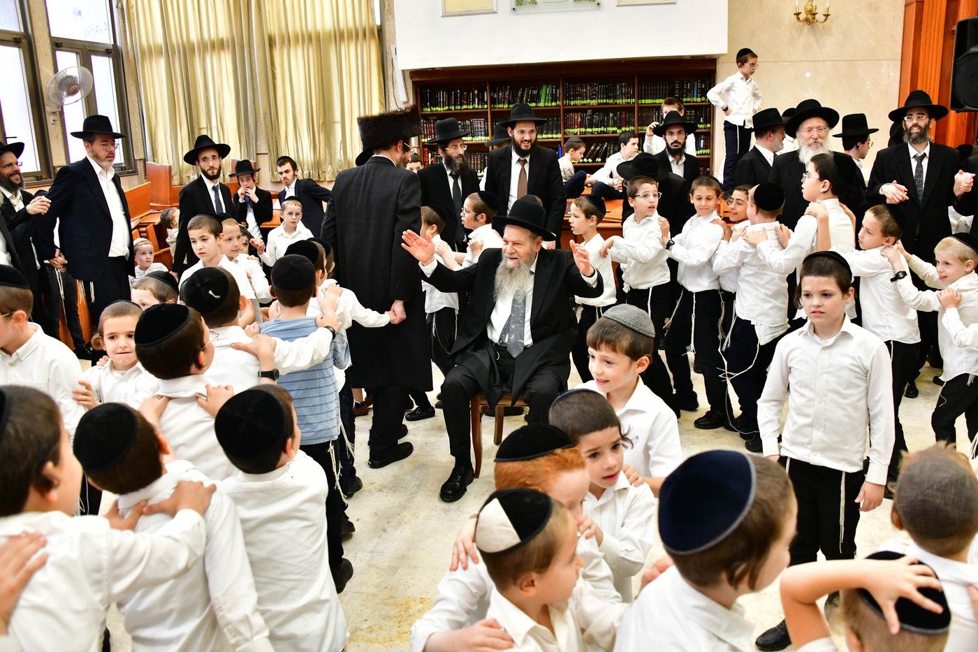 הגרמ"ש אדלשטיין שליט"א בשמחת בית השואבה | צילום: שוקי לרר