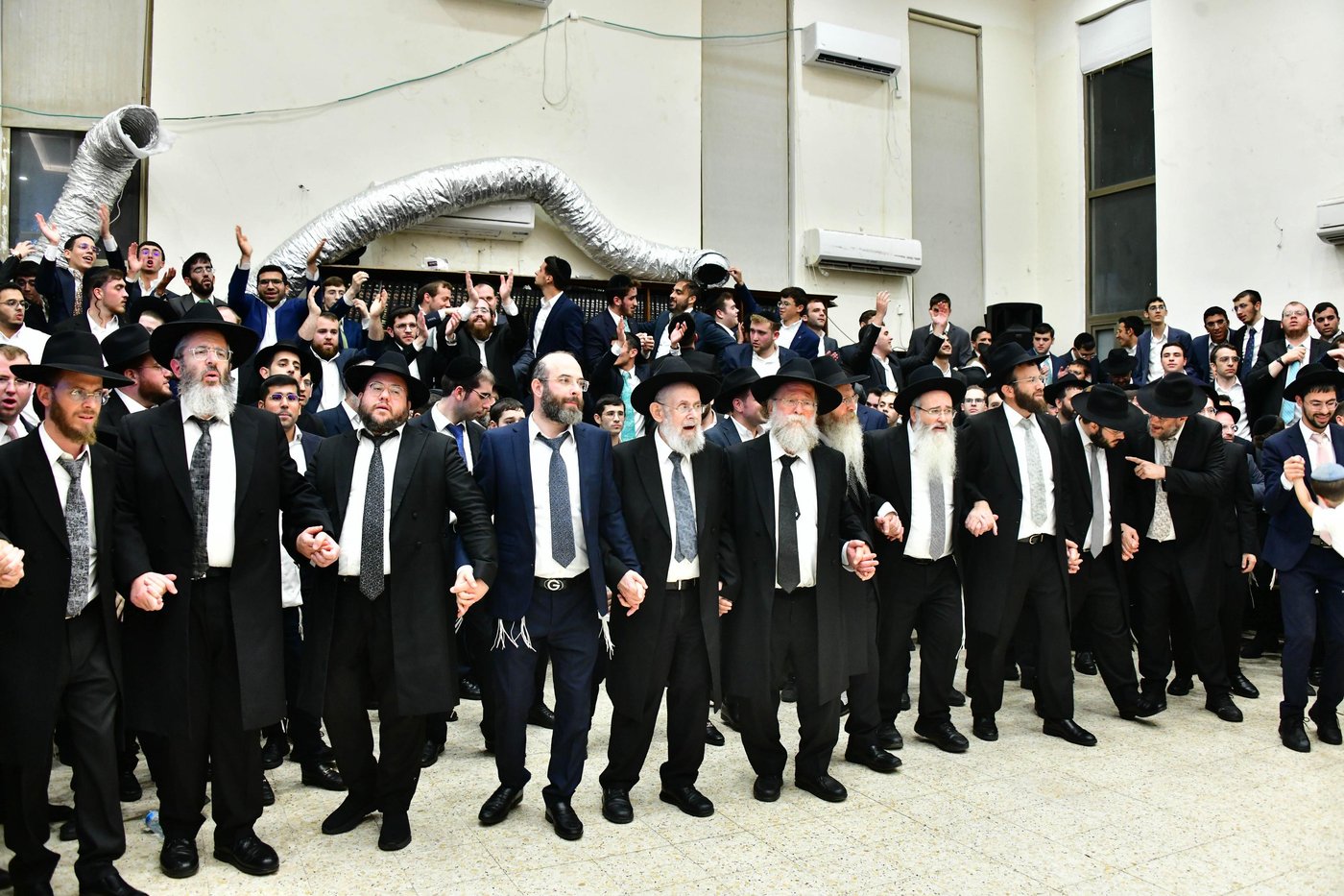 הגאון רבי צבי רוטברג שליט"א בשמחת בית השואבה | צילום: שוקי לרר