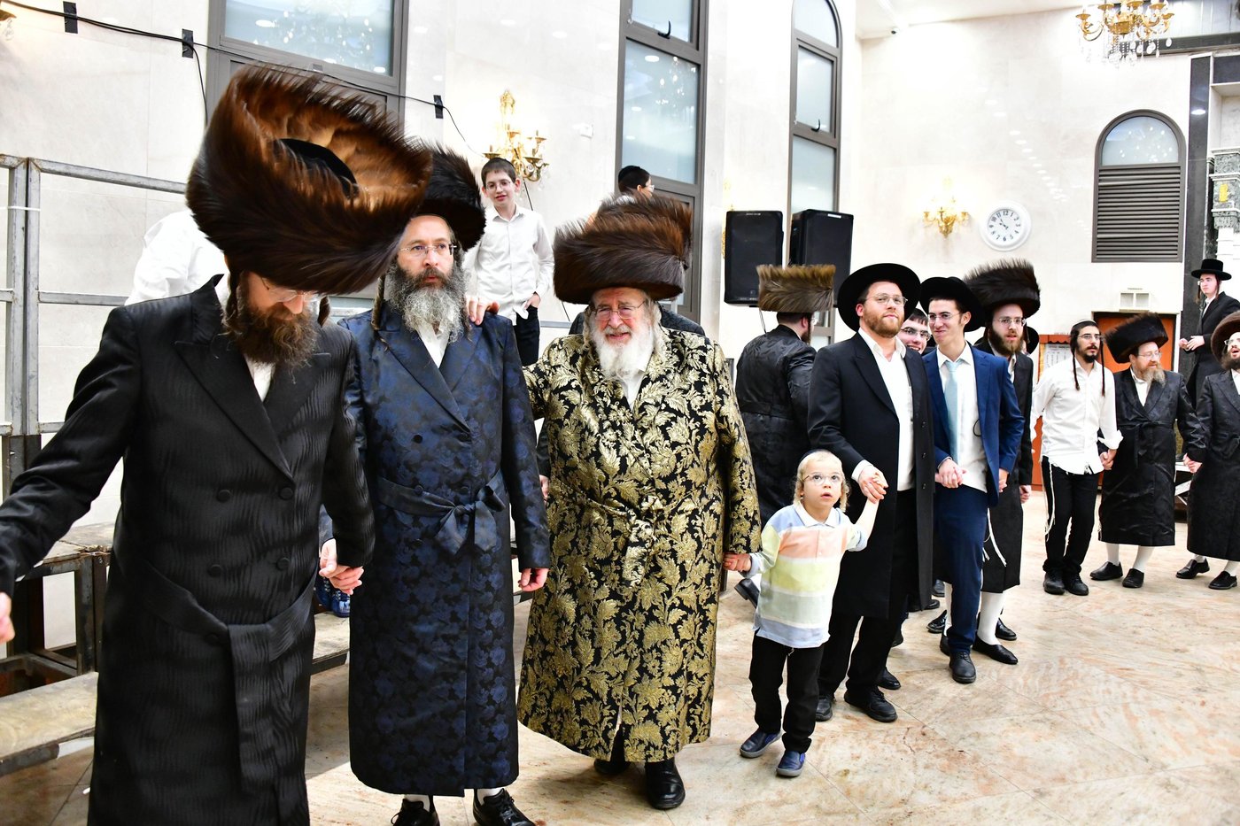 שמחת בית השואבה בחצר ספינקא | צילום: שוקי לרר