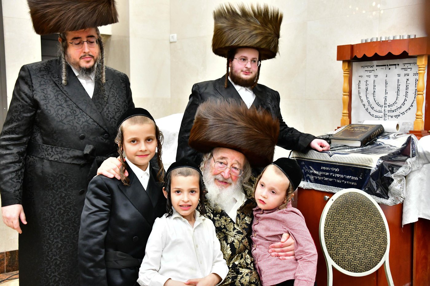 שמחת בית השואבה בחצר ספינקא | צילום: שוקי לרר