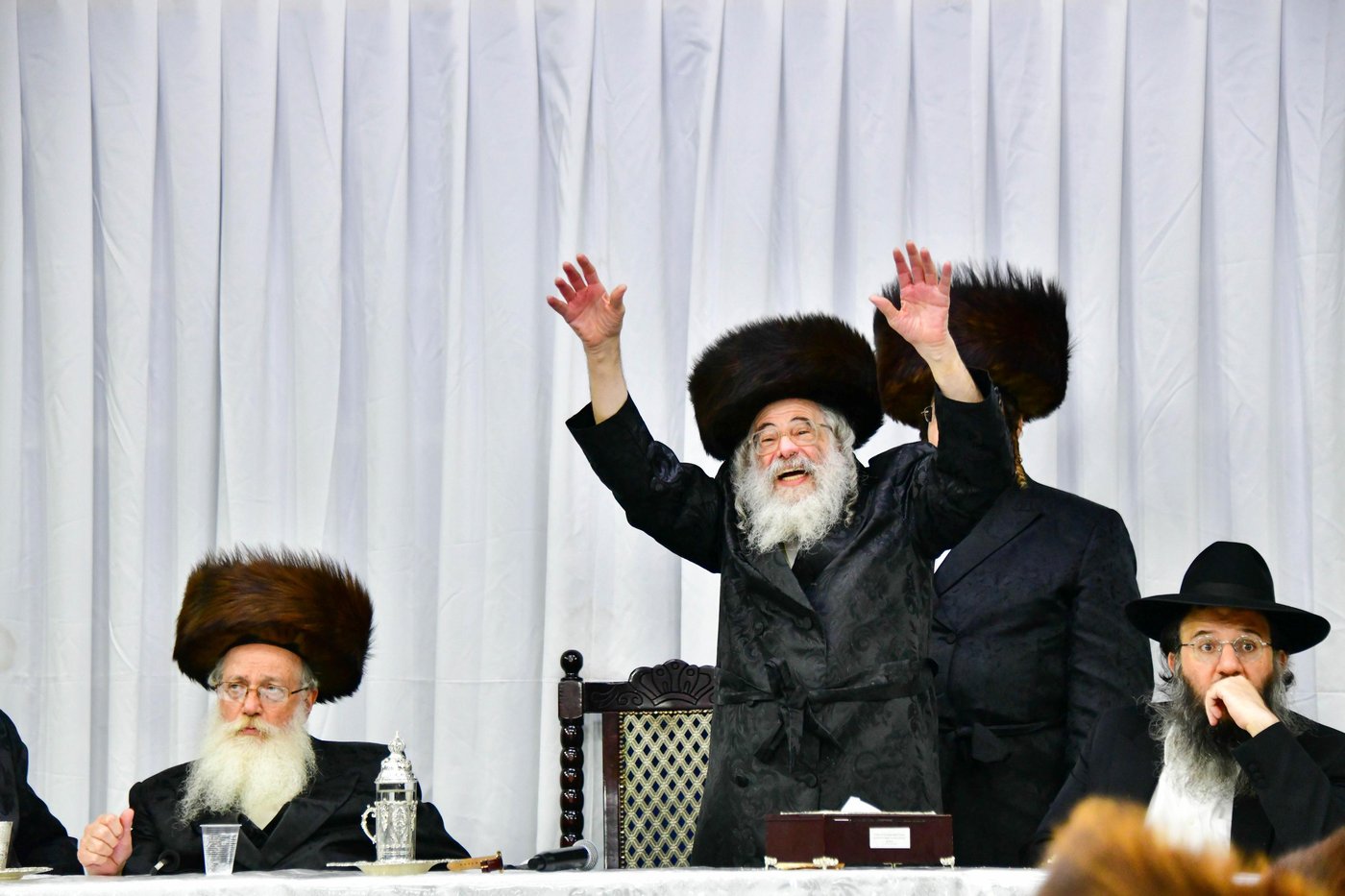 שמחת בית השואבה בחוג חתם סופר | צילום: שוקי לרר