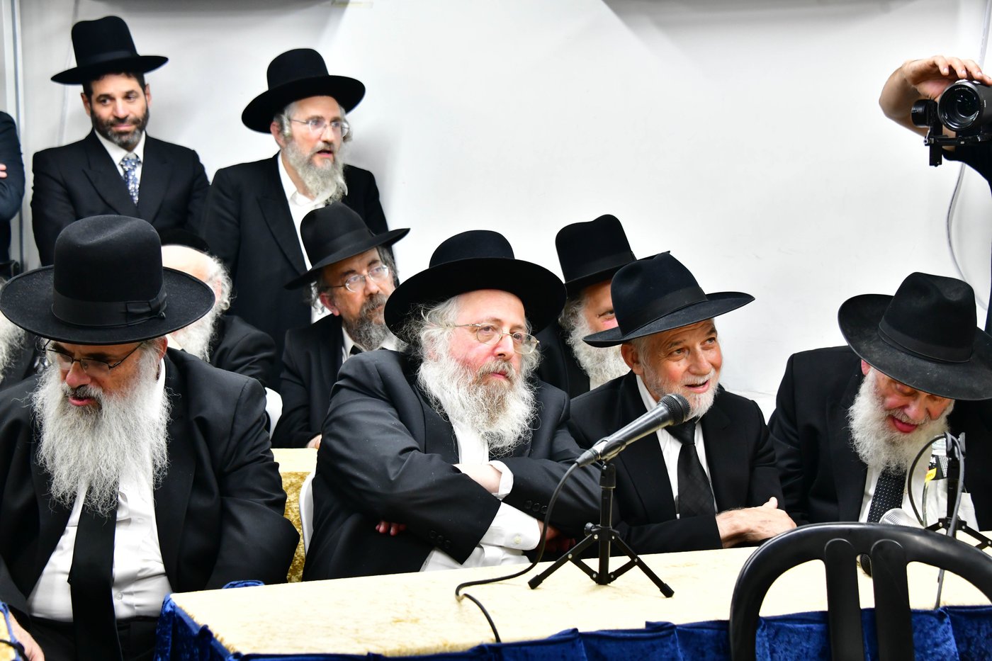 הקבלת פני רבו אצל הגאון רבי דב לנדו שליט"א | צילום: שוקי לרר