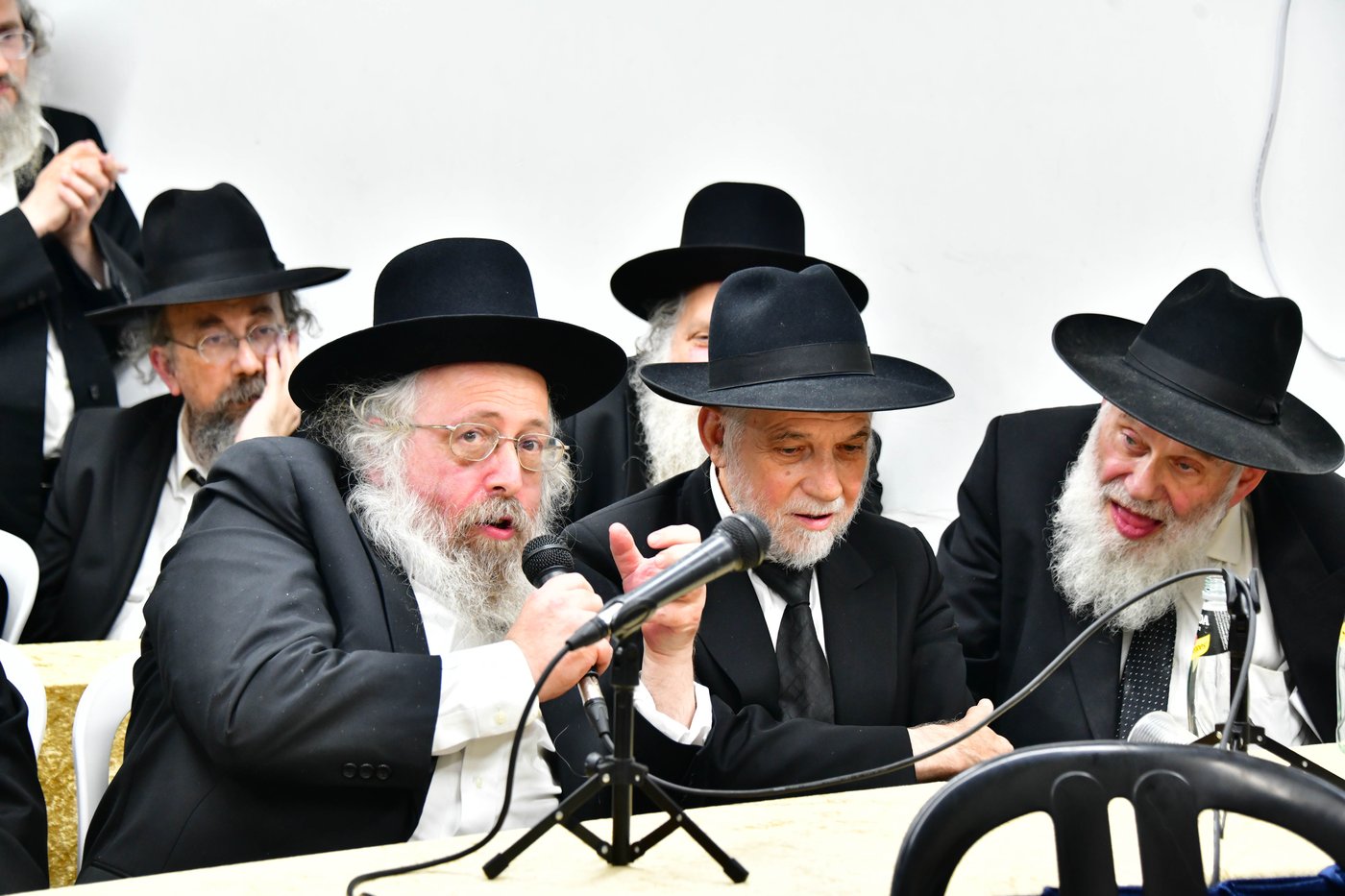 הקבלת פני רבו אצל הגאון רבי דב לנדו שליט"א | צילום: שוקי לרר