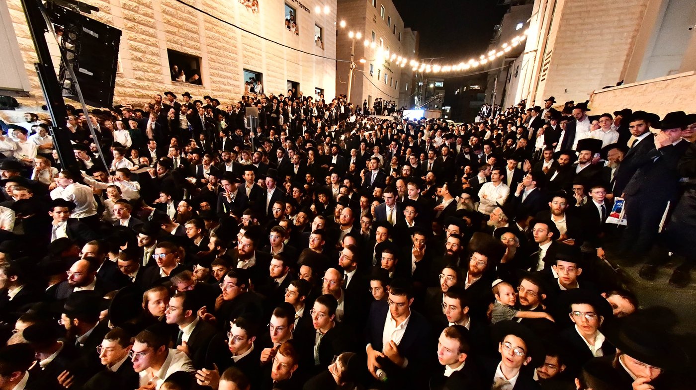הקבלת פני רבו אצל הגאון רבי דב לנדו שליט"א | צילום: שוקי לרר