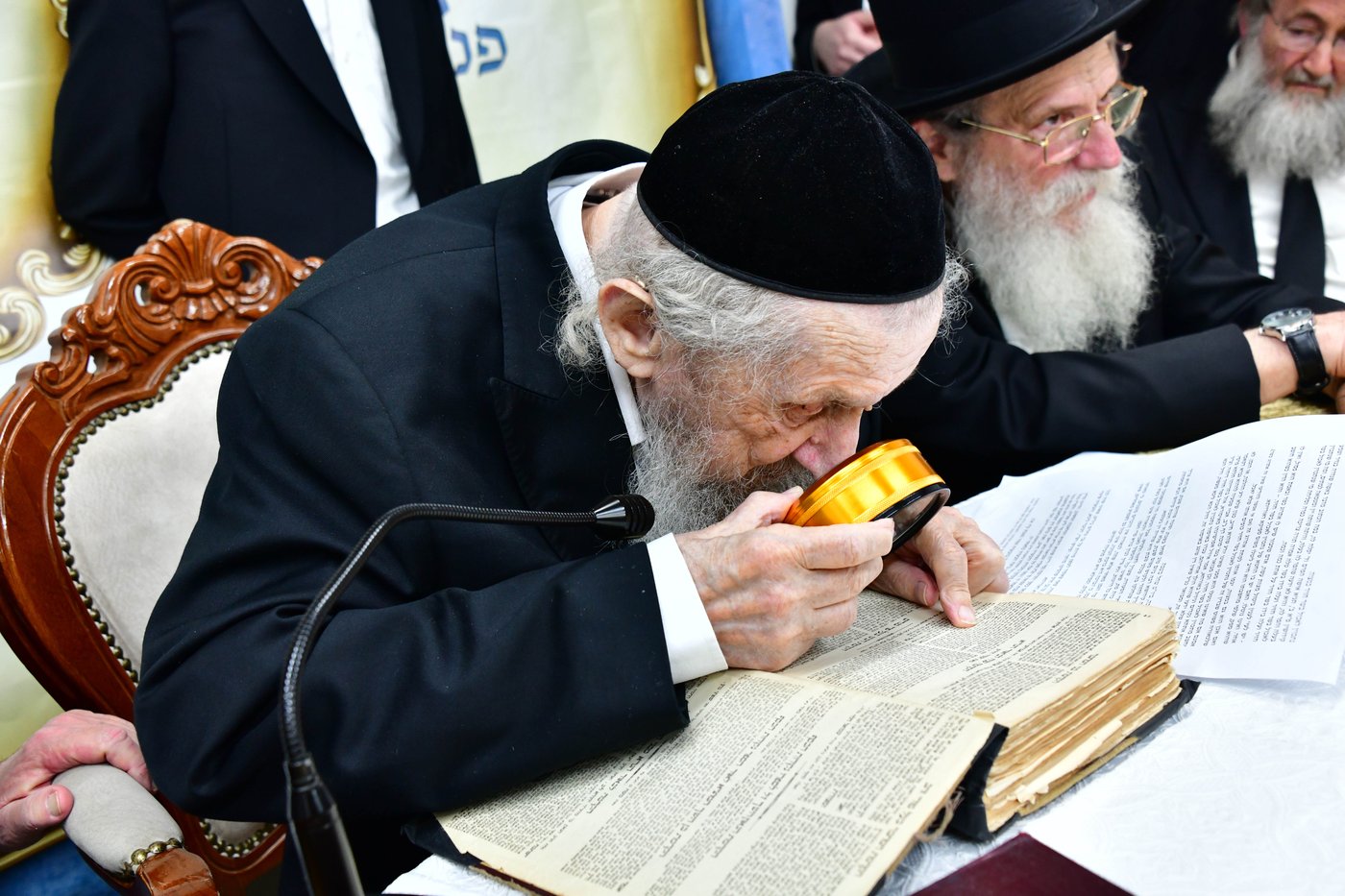 הקבלת פני רבו אצל הגאון רבי דב לנדו שליט"א | צילום: שוקי לרר