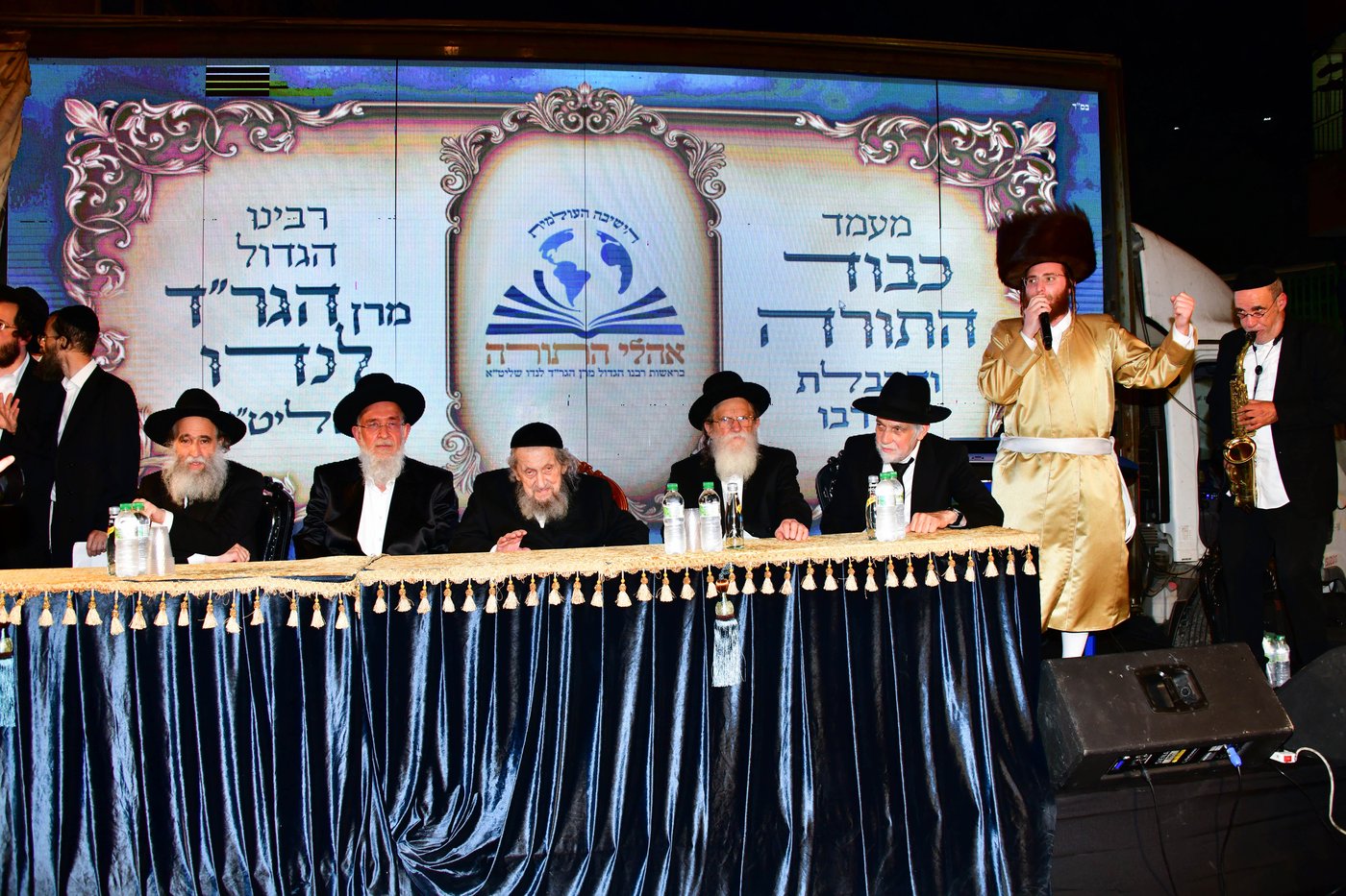 הקבלת פני רבו אצל הגאון רבי דב לנדו שליט"א | צילום: שוקי לרר