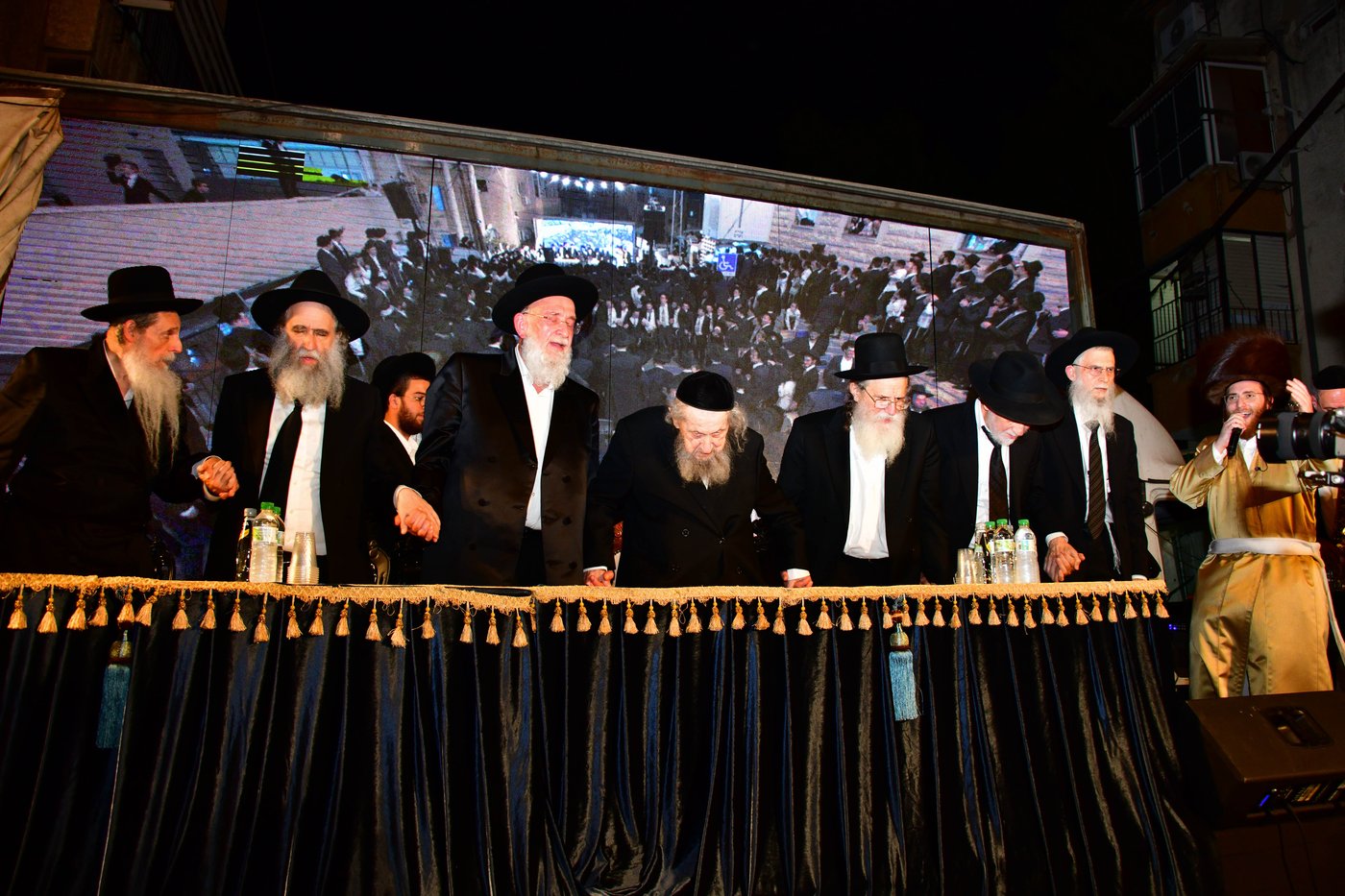 הקבלת פני רבו אצל הגאון רבי דב לנדו שליט"א | צילום: שוקי לרר