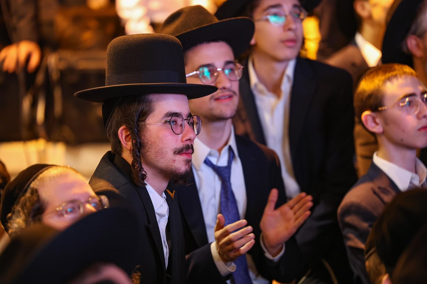 ריתחא דאורייתא בסוכתו של הגאון רבי דב לנדו שליט"א | צילום: ינון שובלי