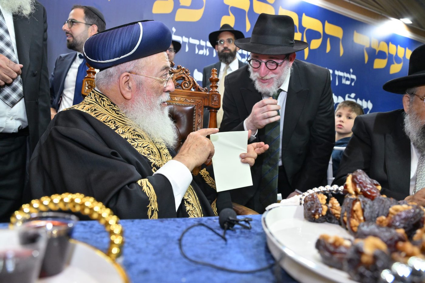 הקבלת פני רבו אצל הראשון לציון הגר"ש עמאר | צילום: שלומי בוארון