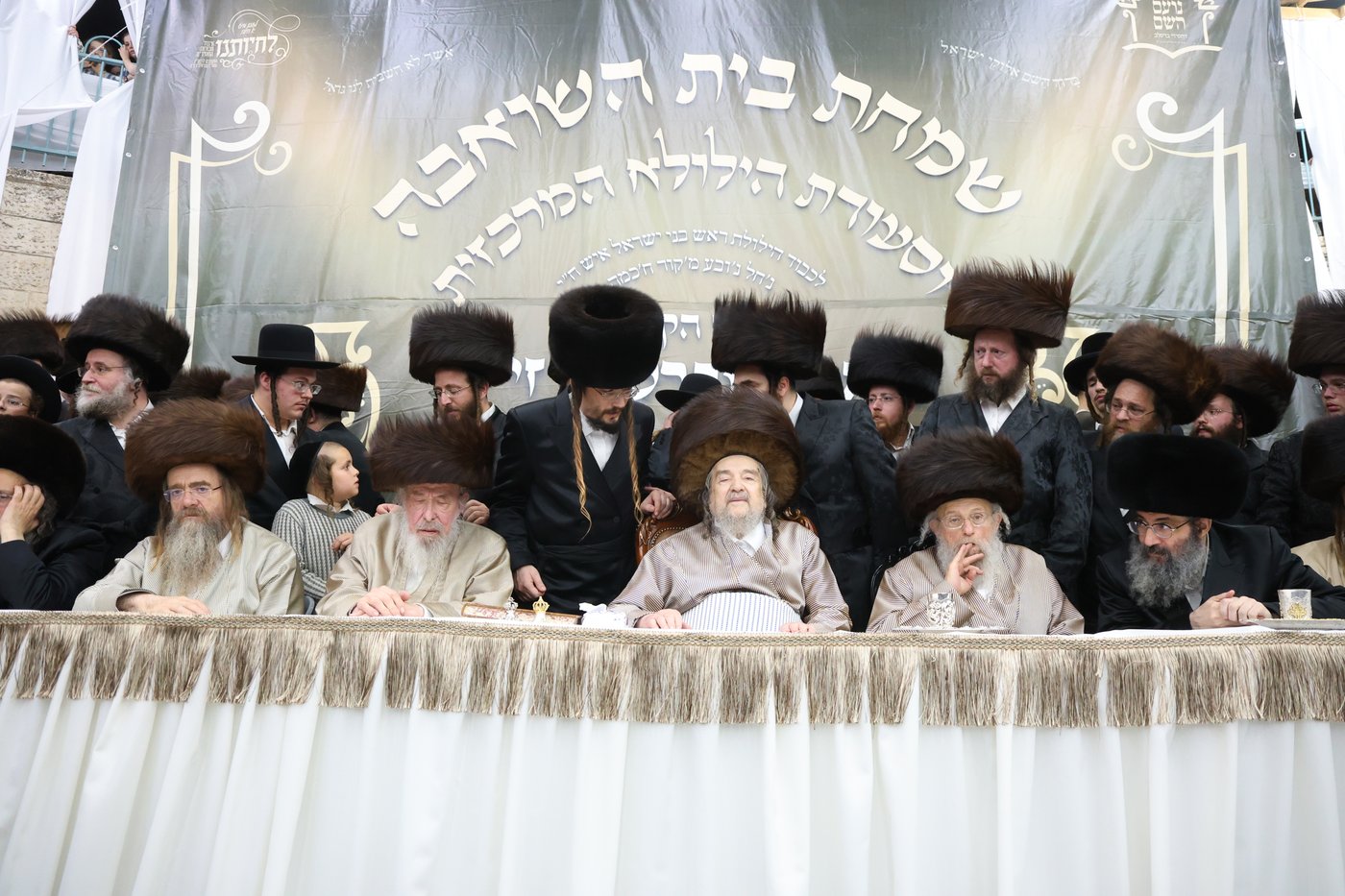 שמחת בית השואבה אצל הגאון הצדיק רבי יעקב מאיר שכטר שליט"א