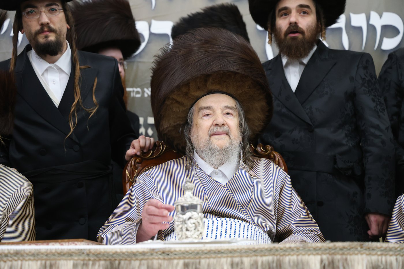 שמחת בית השואבה אצל הגאון הצדיק רבי יעקב מאיר שכטר שליט"א