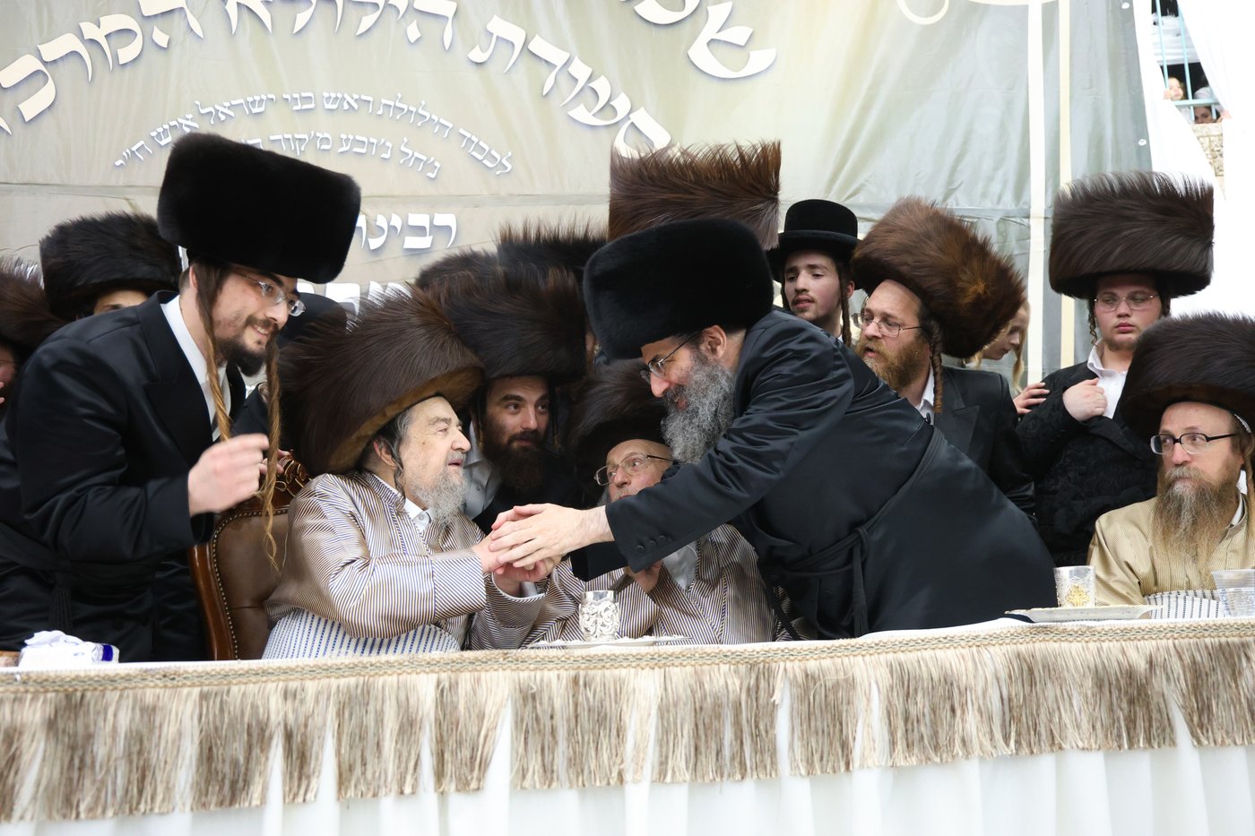 שמחת בית השואבה אצל הגאון הצדיק רבי יעקב מאיר שכטר שליט"א