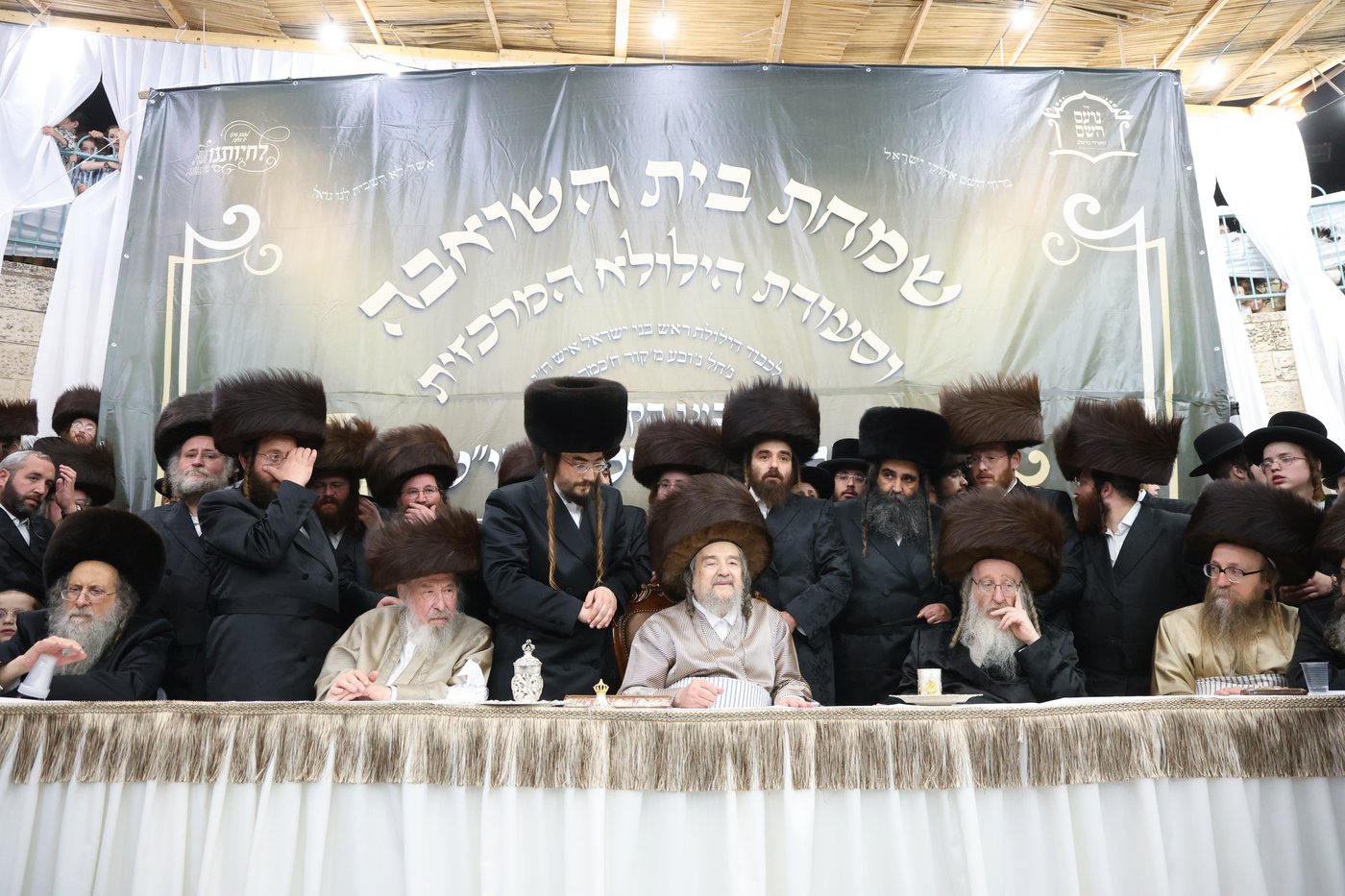 שמחת בית השואבה אצל הגאון הצדיק רבי יעקב מאיר שכטר שליט"א