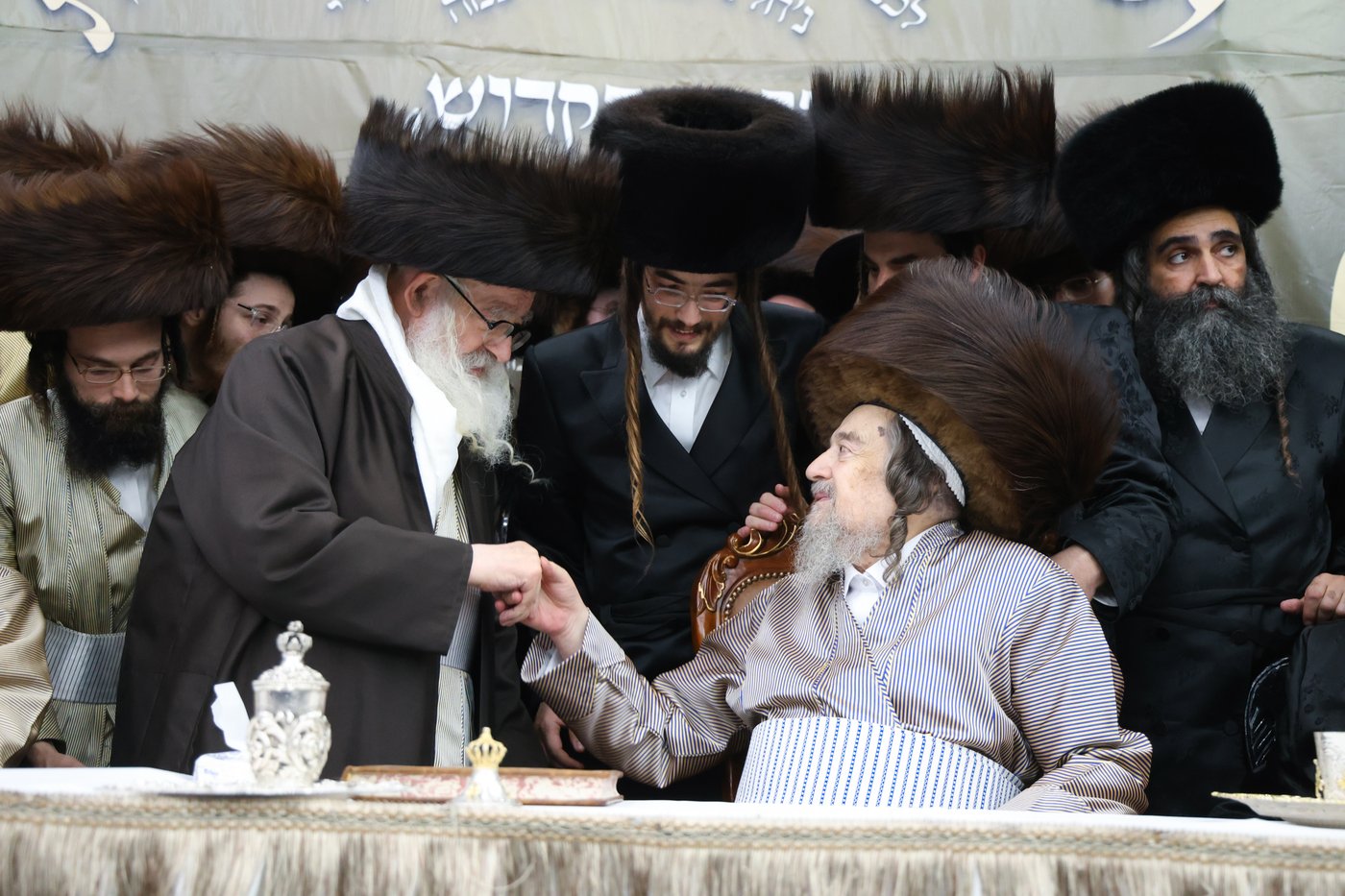שמחת בית השואבה אצל הגאון הצדיק רבי יעקב מאיר שכטר שליט"א