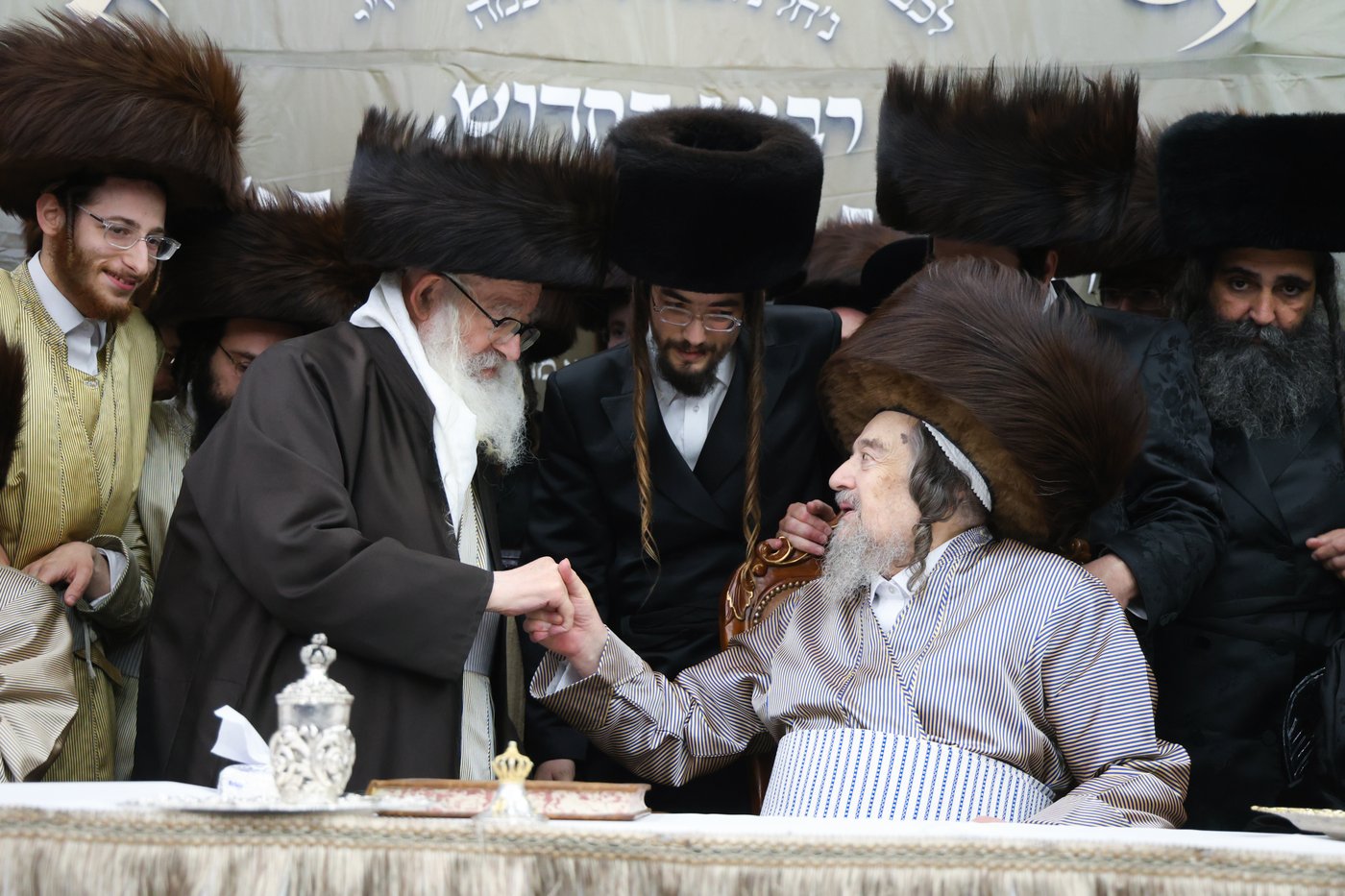 שמחת בית השואבה אצל הגאון הצדיק רבי יעקב מאיר שכטר שליט"א