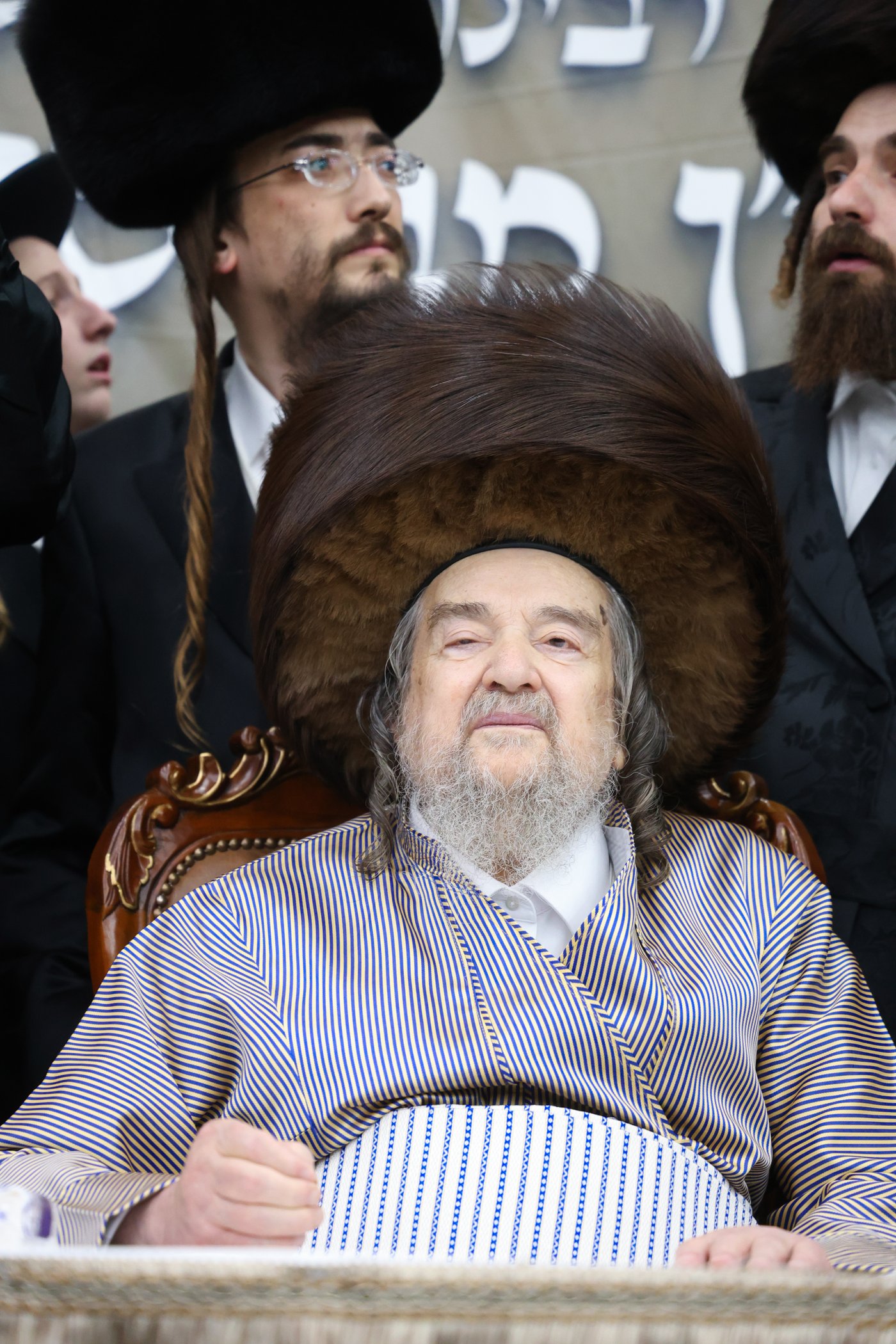 שמחת בית השואבה אצל הגאון הצדיק רבי יעקב מאיר שכטר שליט"א