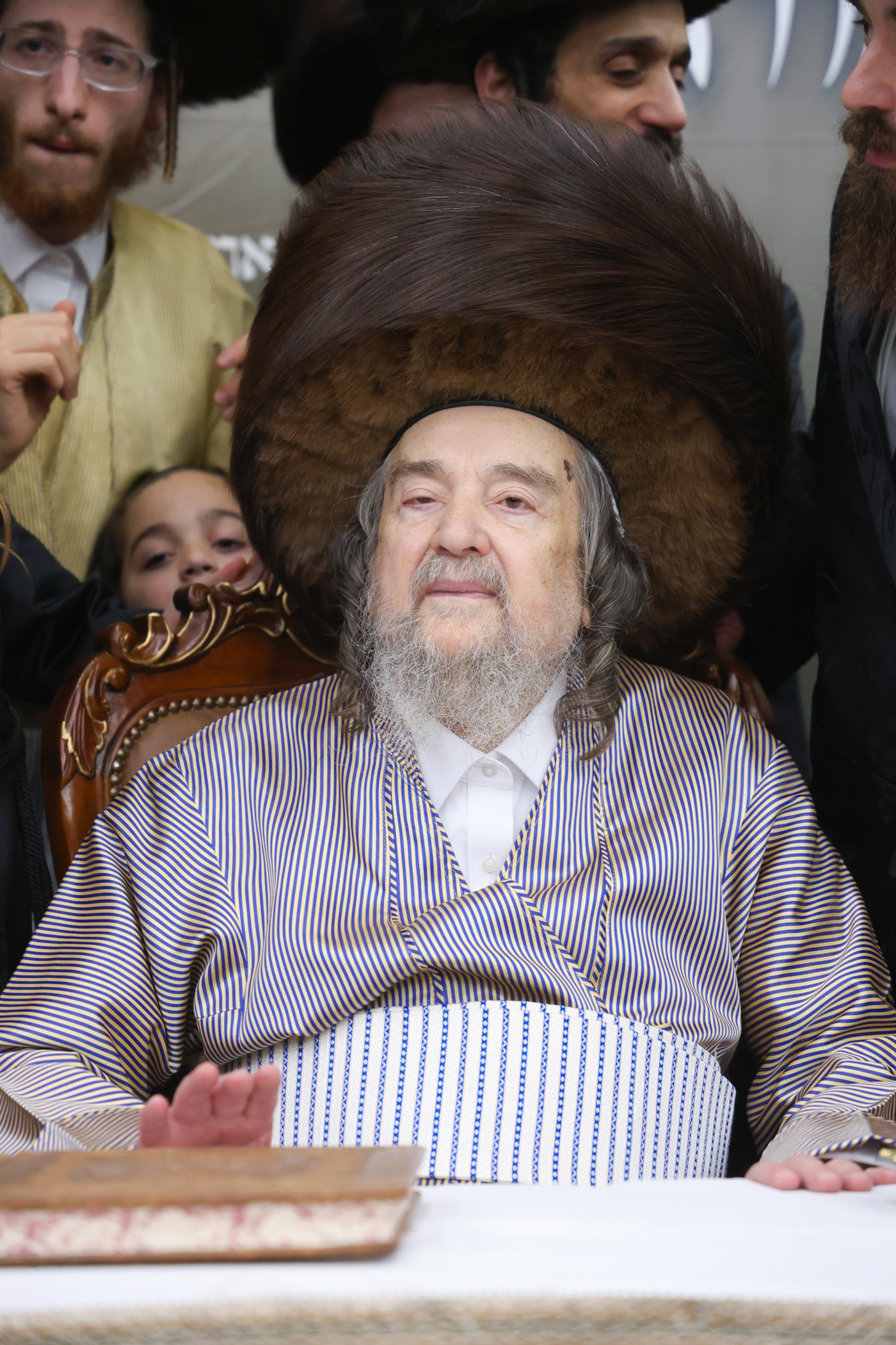 שמחת בית השואבה אצל הגאון הצדיק רבי יעקב מאיר שכטר שליט"א