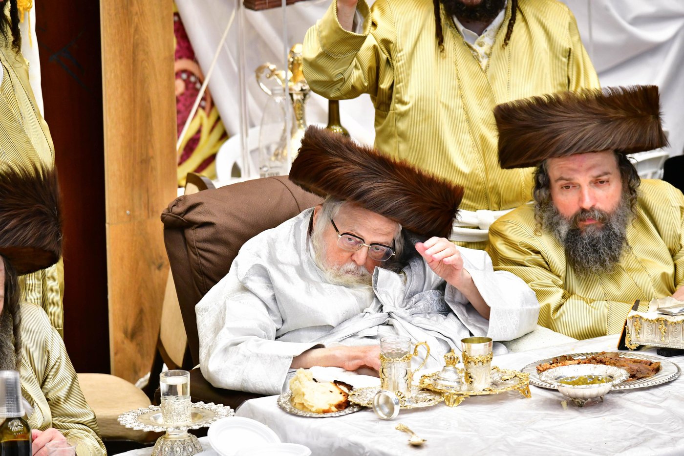נעילת החג שמחת תורה בחצר הקודש תולדות אברהם יצחק | צילום: שוקי לרר