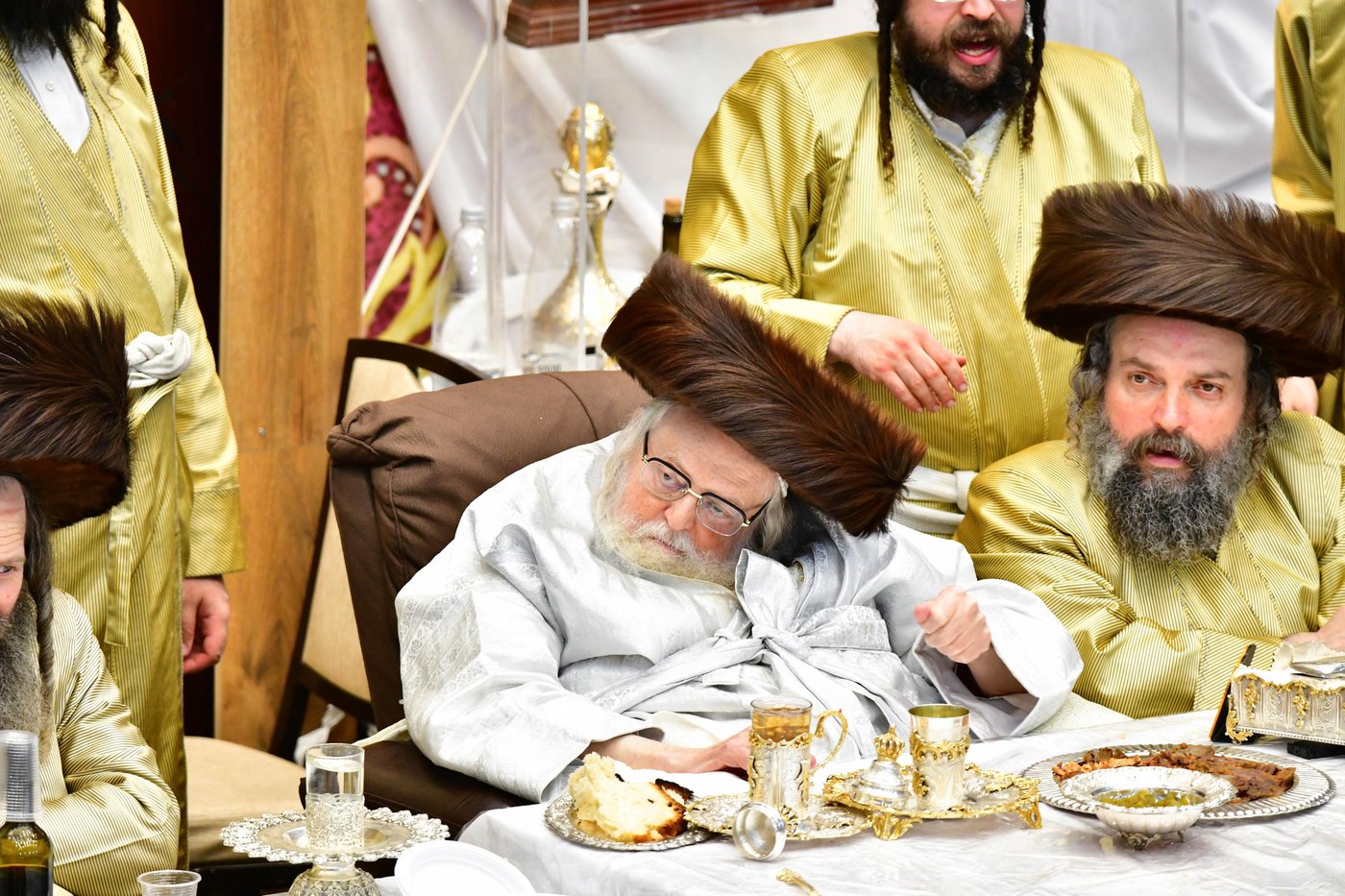 נעילת החג שמחת תורה בחצר הקודש תולדות אברהם יצחק | צילום: שוקי לרר