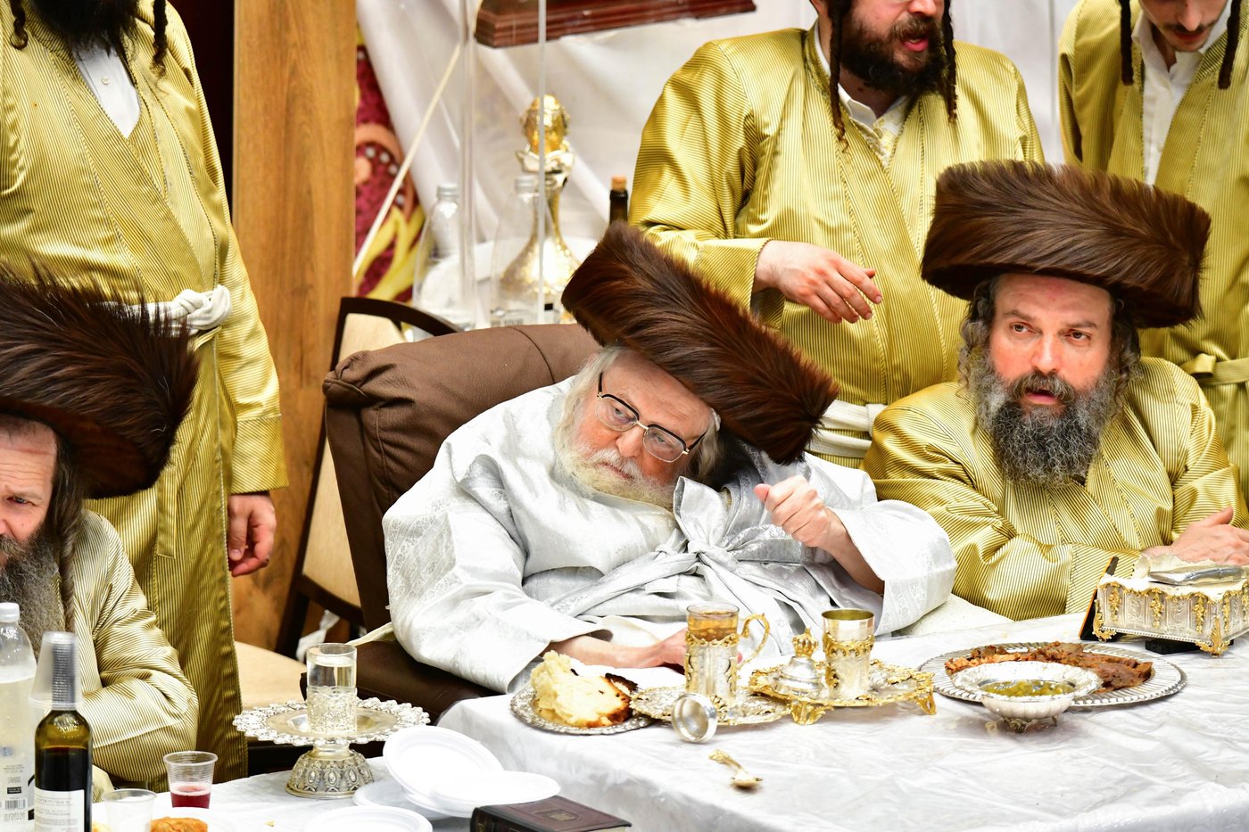 נעילת החג שמחת תורה בחצר הקודש תולדות אברהם יצחק | צילום: שוקי לרר