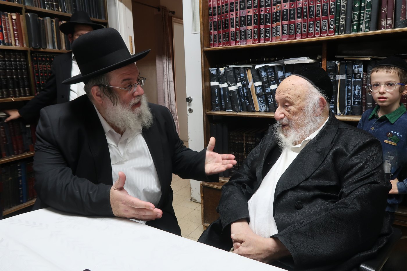 חג הסוכות במחיצת מרן הגרב"ד פוברסקי שליט"א