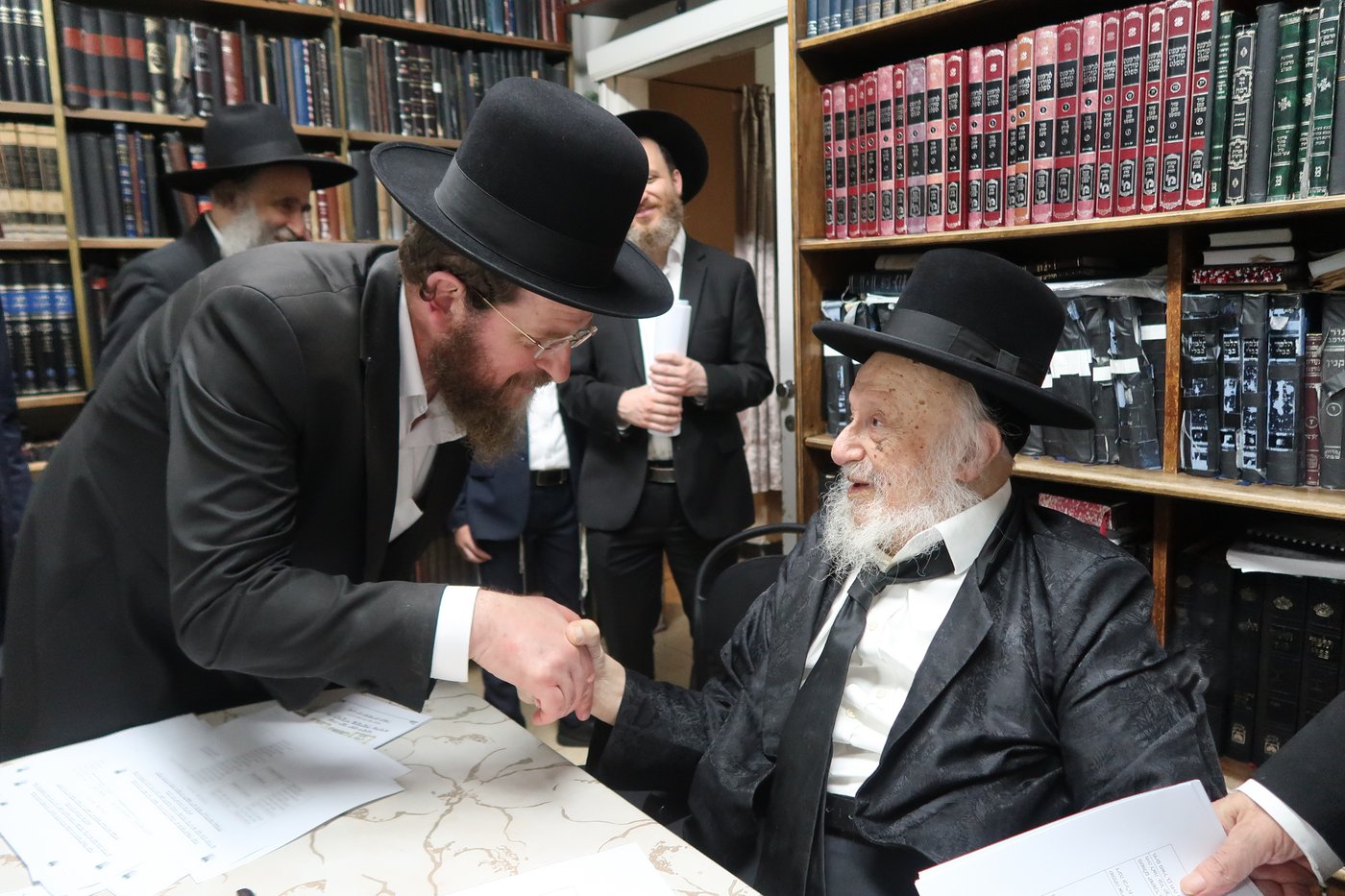חג הסוכות במחיצת מרן הגרב"ד פוברסקי שליט"א